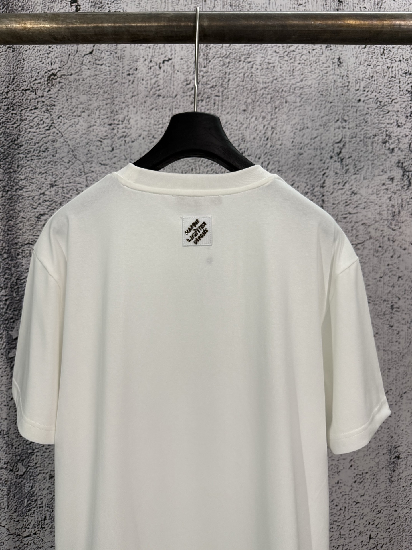 Louis Vuitton LOUIS VUITTON 路易威登 26ss LV 金色珠片刺绣短袖T恤