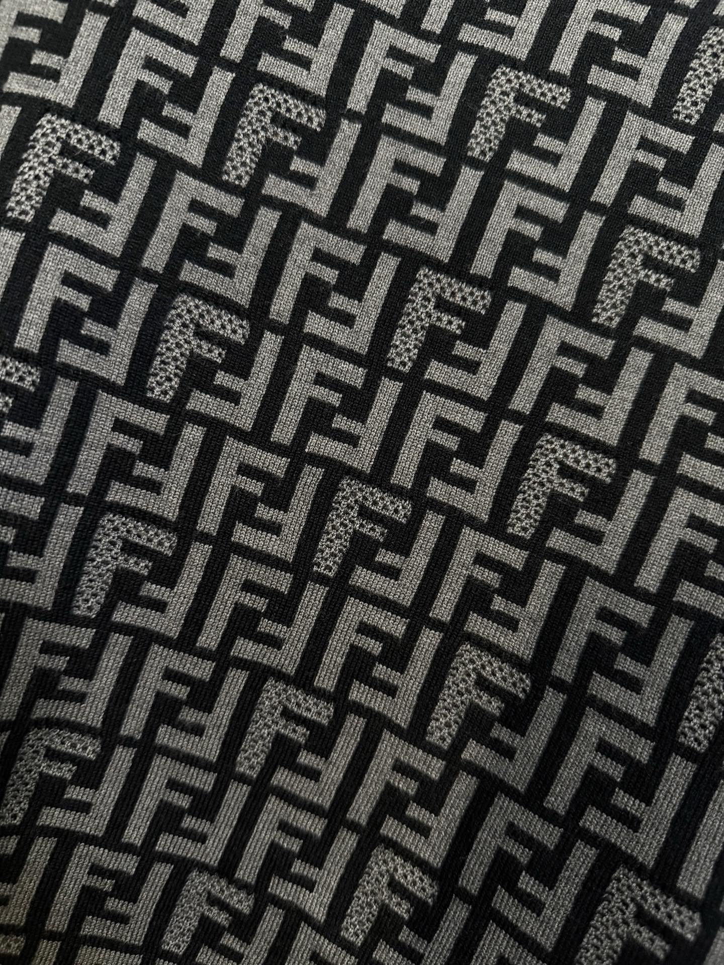 Fendi FENDI 芬迪 L135 双F满花提花针织衫短袖