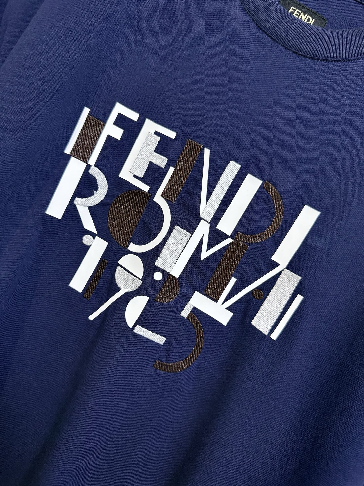 Fendi FENDI 芬迪 26SS 几何字母刺绣印花短袖T恤
