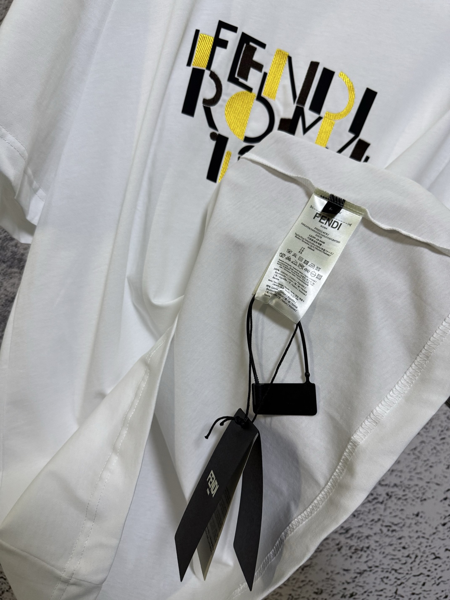 Fendi FENDI 芬迪 26SS 几何字母刺绣印花短袖T恤