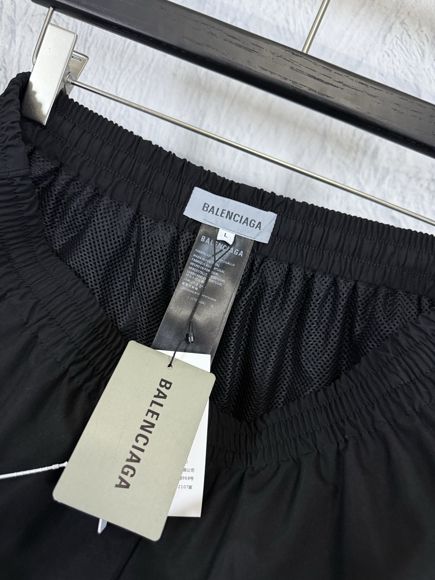 Balenciaga Balenciag 巴黎世家 SS26 Blcg圆环字母刺绣尼龙运动短裤