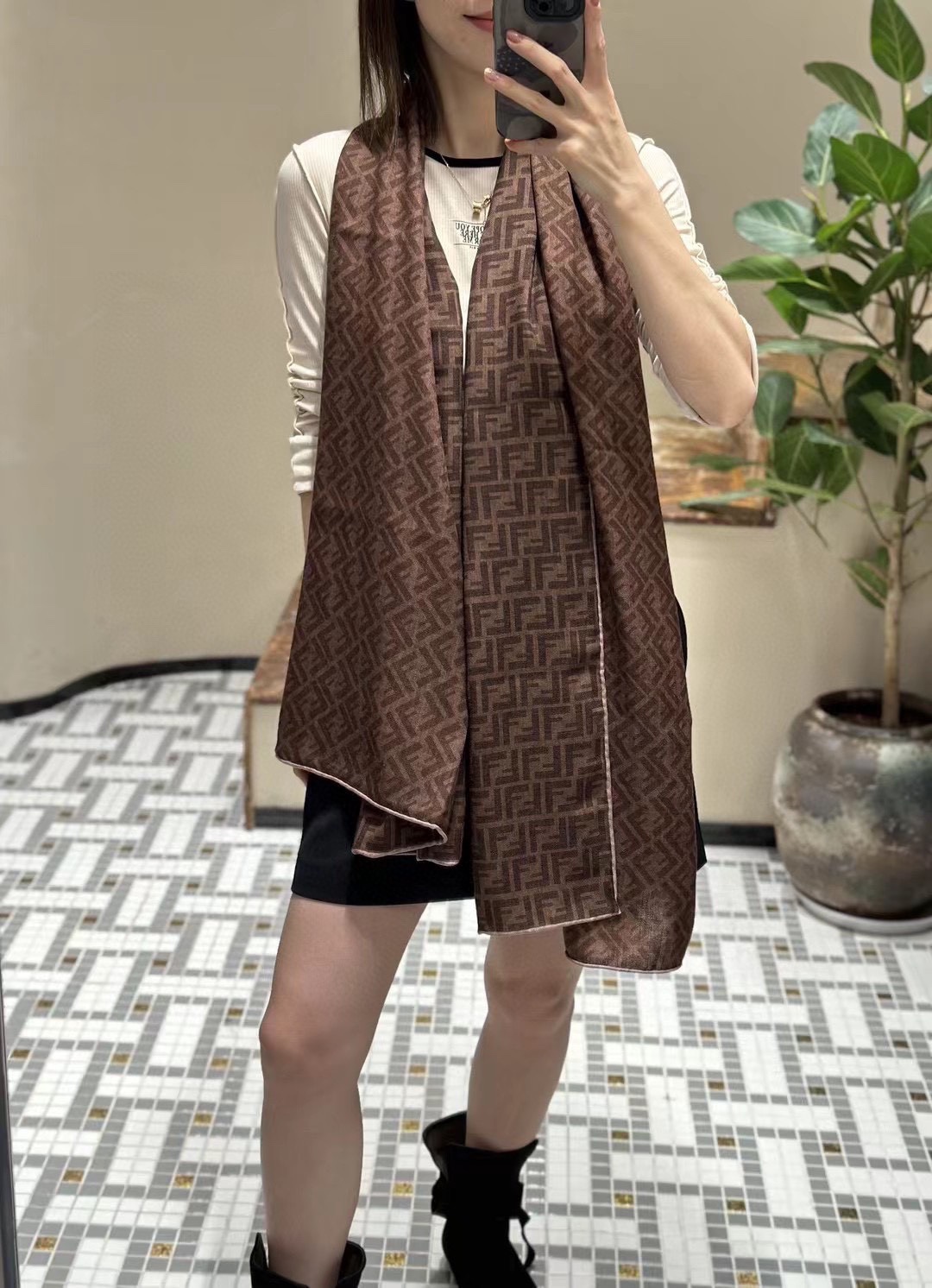  🆕 🐮货 。
我敢夸下海口 这个F绝对是23年爆款之一

勃艮第红高级高级！
【双面异色异花】 二个经