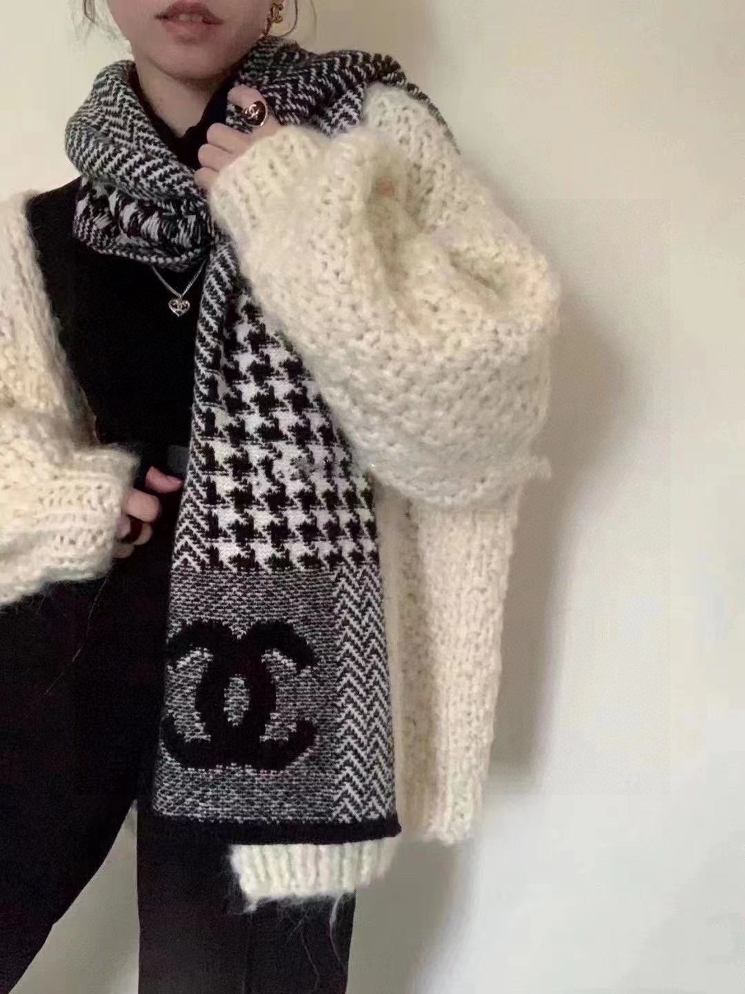 P CHANEL针织长巾👏💙顶级原单正品旷世绝美，小香千鸟格针织围巾，顶级高端货👼【绝对值得珍藏👍】👏香