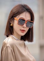 Mejor réplica de capucines
 Chanel Gafas de sol Resina