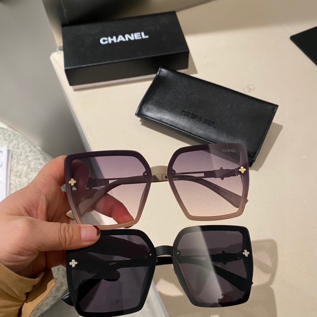 Chanel Gafas de sol Resina