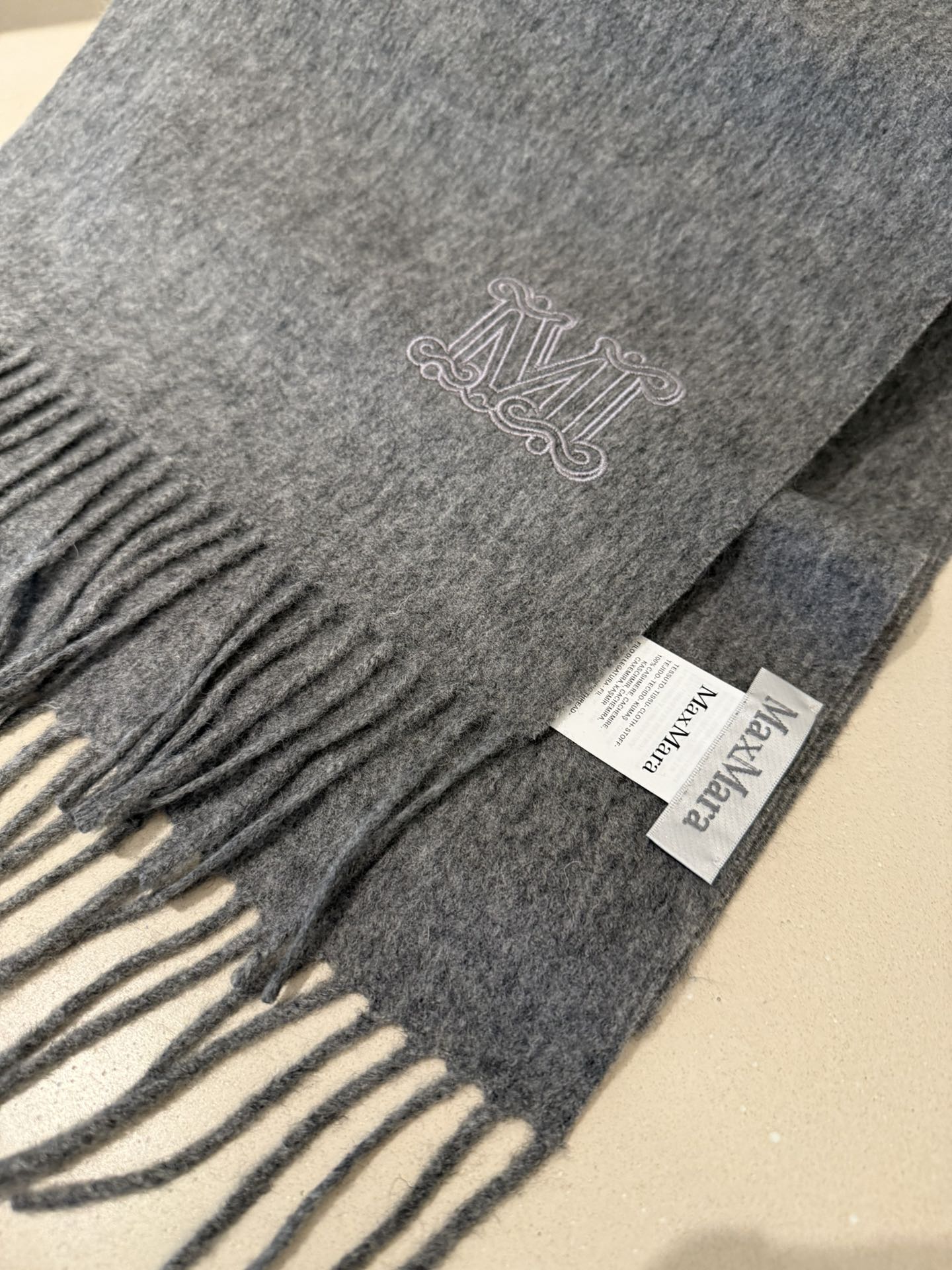 。MAXMARA🆕【▪️ 小心脏绝对爆发❗️注定要火啊❗️无敌真香必入款❗️】直跺脚地喜欢！老友必收！！