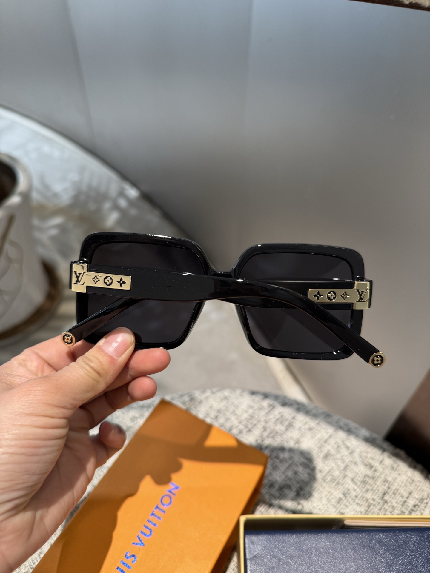 PL家女士偏光墨镜🕶️ 经典四叶草元素🎉复古风大牌范儿（2506）