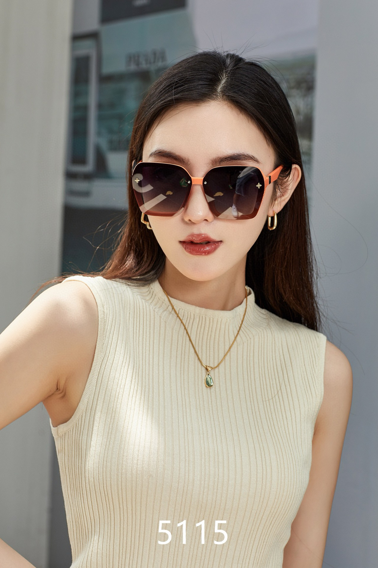 💰135💰L V偏光】🧨2025新款🧨时尚高雅墨镜女士 太阳镜🎆打造沉稳架势，经典的版型与全新的创意相结