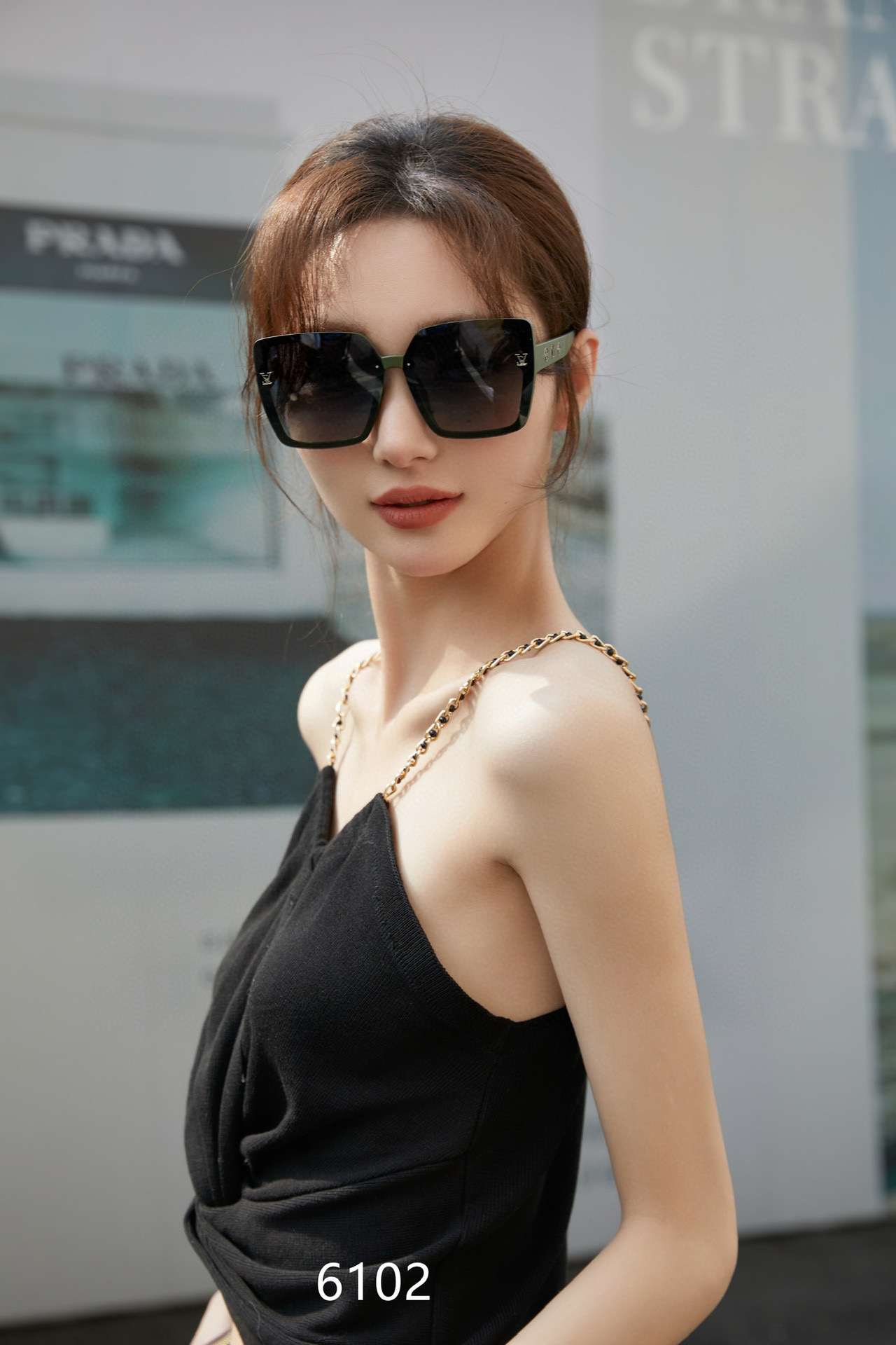 NO:249341,L family women's polarized sunglasses, classic four-leaf clover elements retro style, live broadcast model (6102) glasses, sunglasses, glasses, louis vuitton19860909L家女士偏光墨镜 经典四叶草元素复古风 直播款（6102）眼镜墨镜太阳镜,眼镜,louis vuitton,glasses