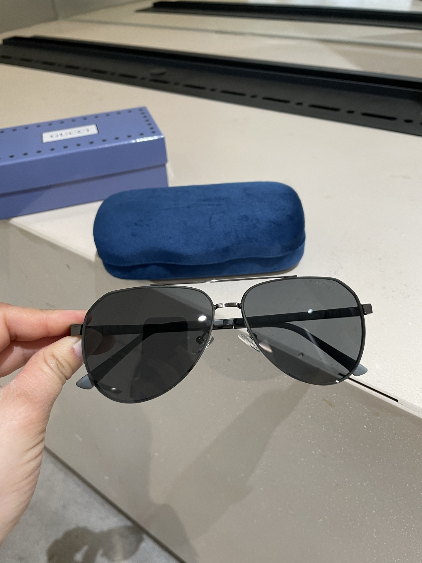 NO:247990,High-quality Gucci men's polarized sunglasses made of high-definition nylon lenses and ultra-light temples. They are not deformed, wear ultra-light, and do not press the nose. They are excellent glasses, sunglasses, glasses, gucci19860909高品质Gucci男士偏光太阳镜材质高清尼龙镜片、超轻镜腿.不变形,戴上超轻,不压鼻,入手超赞眼镜墨镜太阳镜,眼镜,gucci,glasses