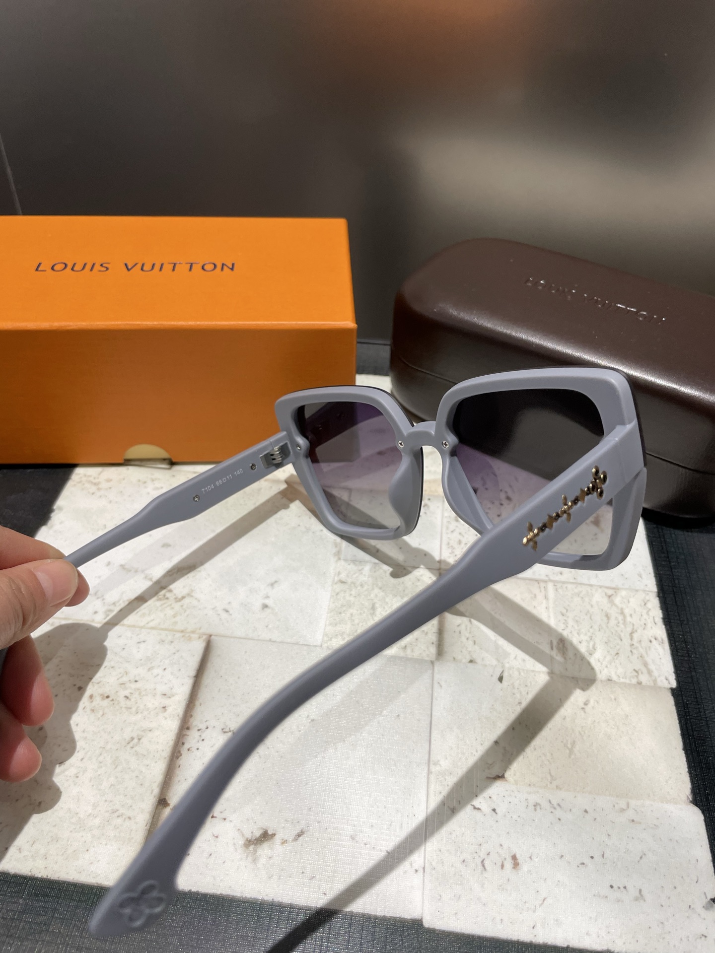 PL家女士偏光墨镜🕶️ 经典四叶草元素🎉复古风 直播款（7104）