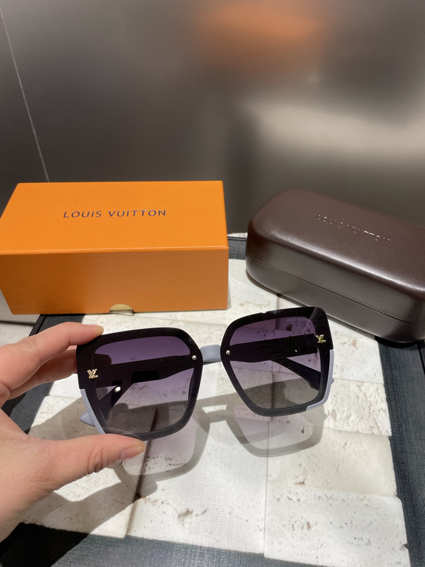 PL家女士偏光墨镜🕶️ 经典四叶草元素🎉复古风 直播款（7104）