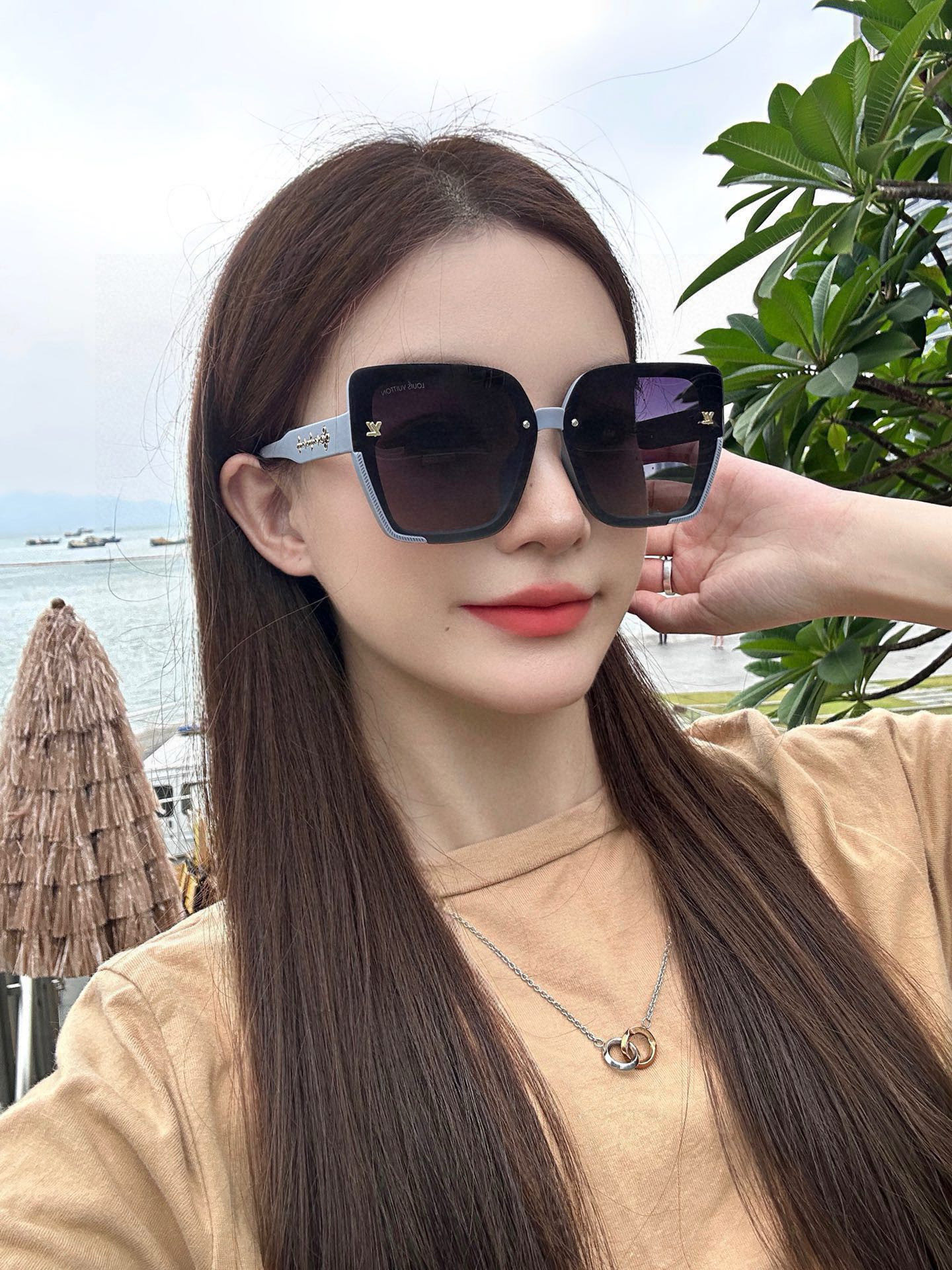 PL家女士偏光墨镜🕶️ 经典四叶草元素🎉复古风 直播款（7104）