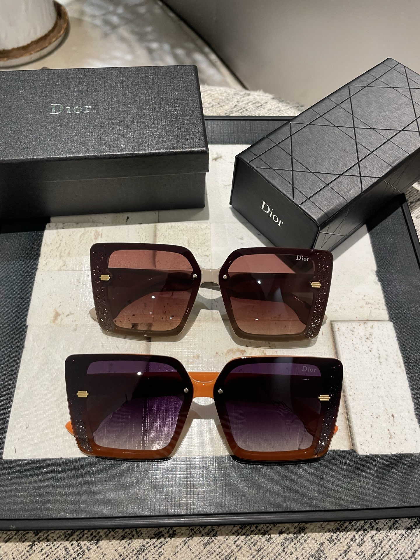 NO:254554,65 latest Dior women's polarized sunglasses, fashionable face-cleaning, big brand style, celebrity style, live broadcast recommendation 5103 glasses, sunglasses, sunglasses, dior1986090965最新款Dior女士偏光墨镜 时尚修脸 大牌范 名媛风 直播推荐款 5103眼镜墨镜太阳镜,眼镜,dior,glasses