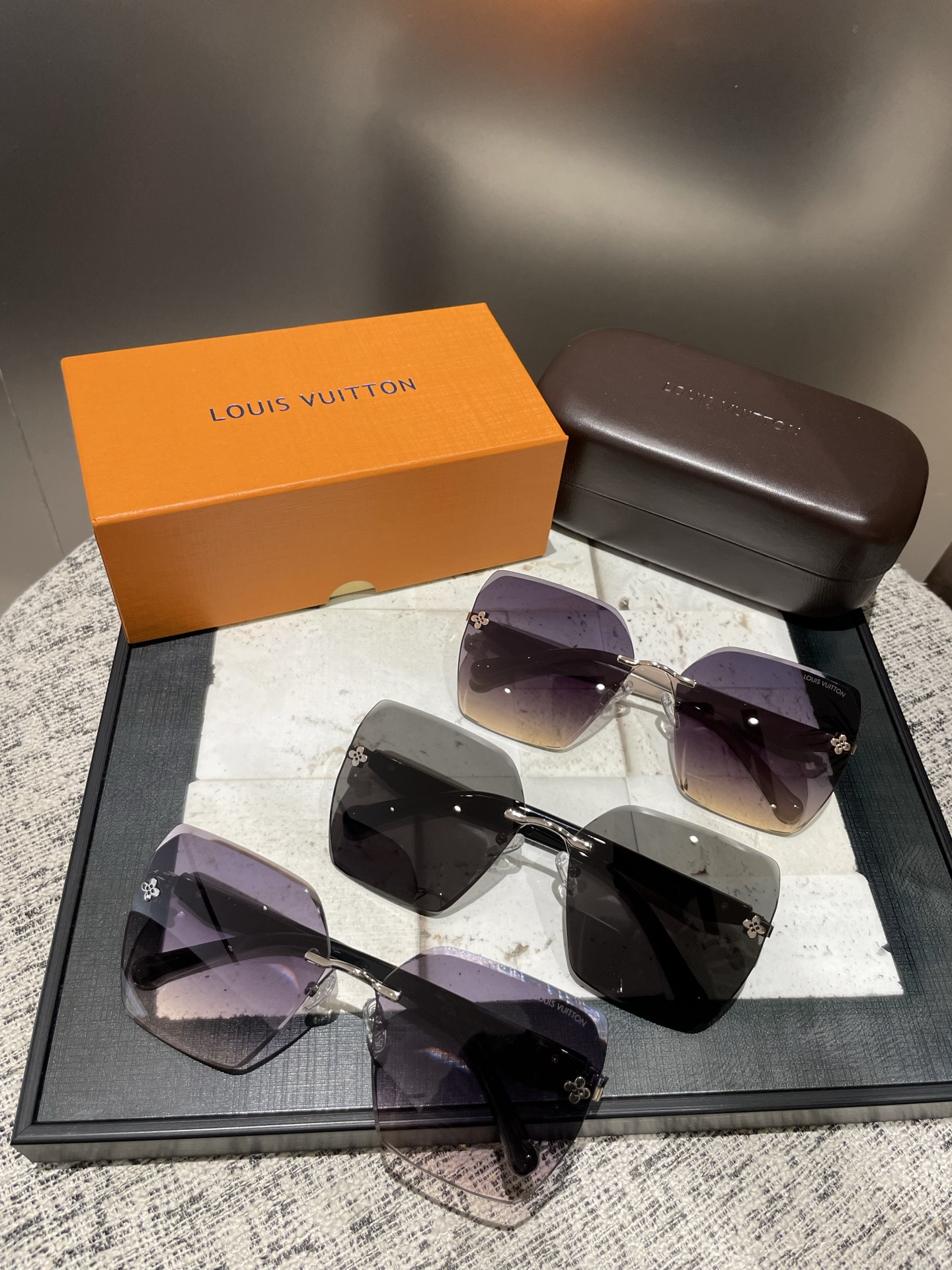 PLV女士墨镜🕶️ 经典四叶草元素🎉复古风 直播款（6128）