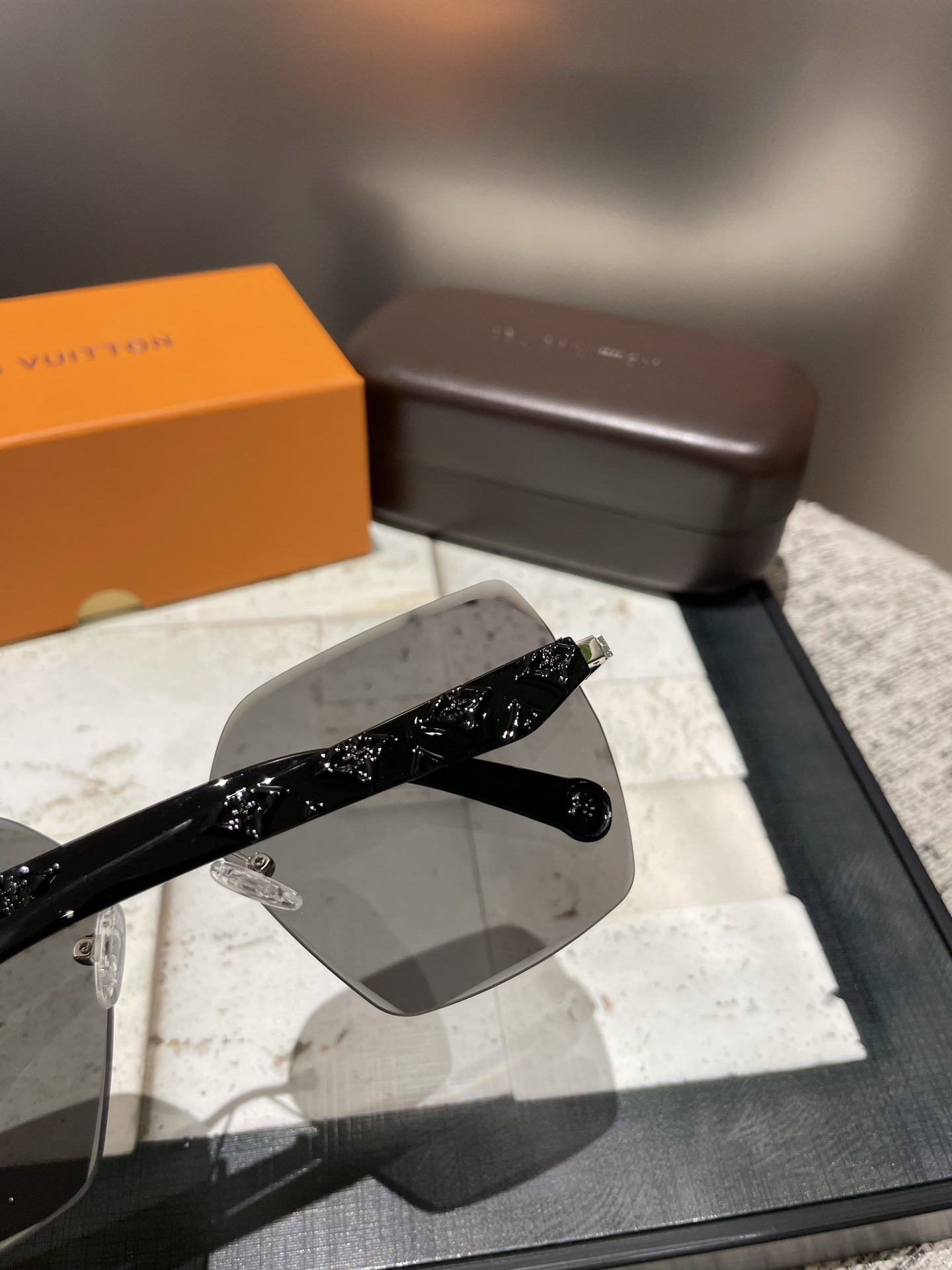 PLV女士墨镜🕶️ 经典四叶草元素🎉复古风 直播款（6128）