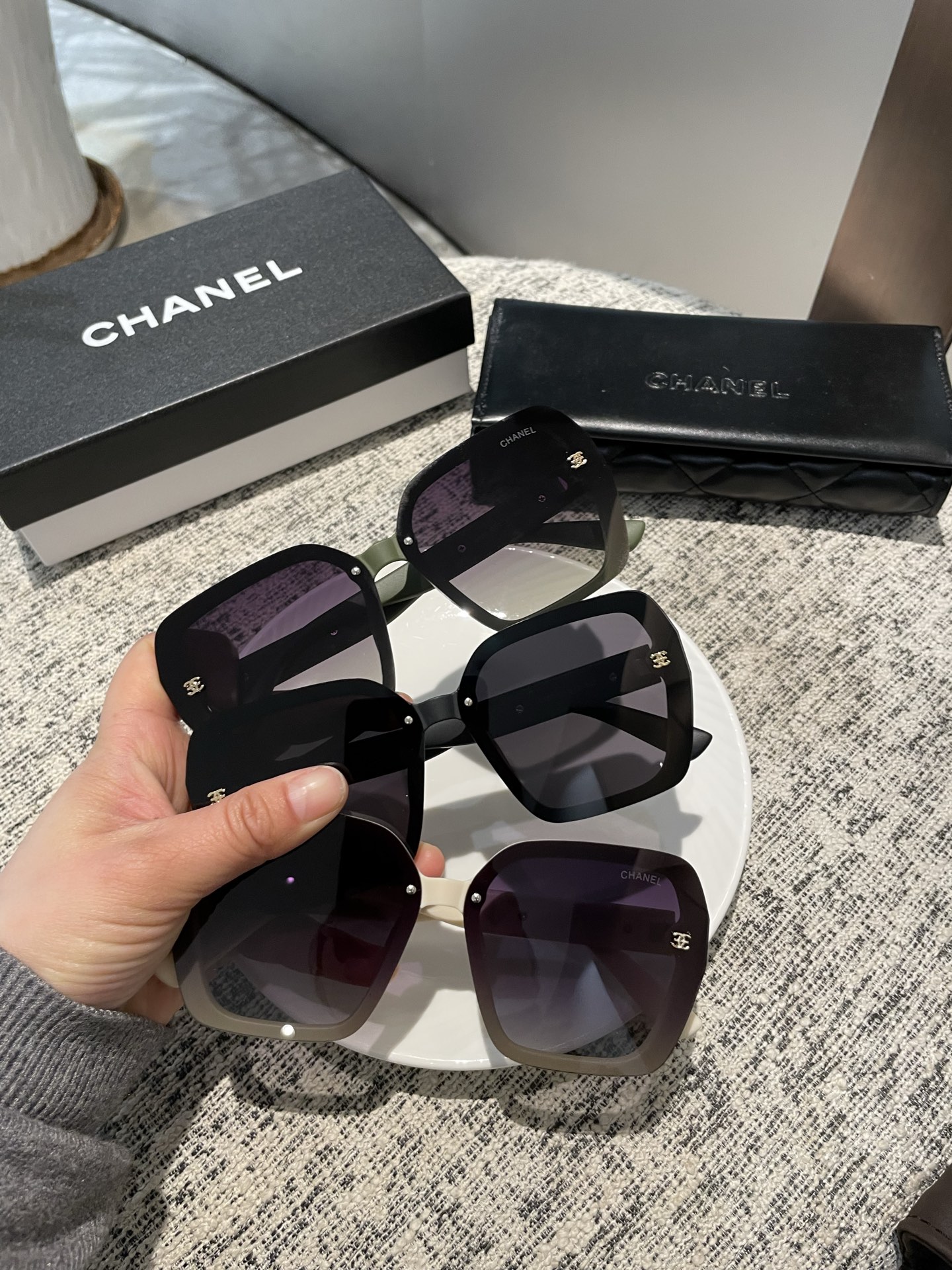 P小香风女士偏光墨镜🕶️ 🎉网红风 大牌范 镜腿双色拼接风格 直播推荐款（5198#）