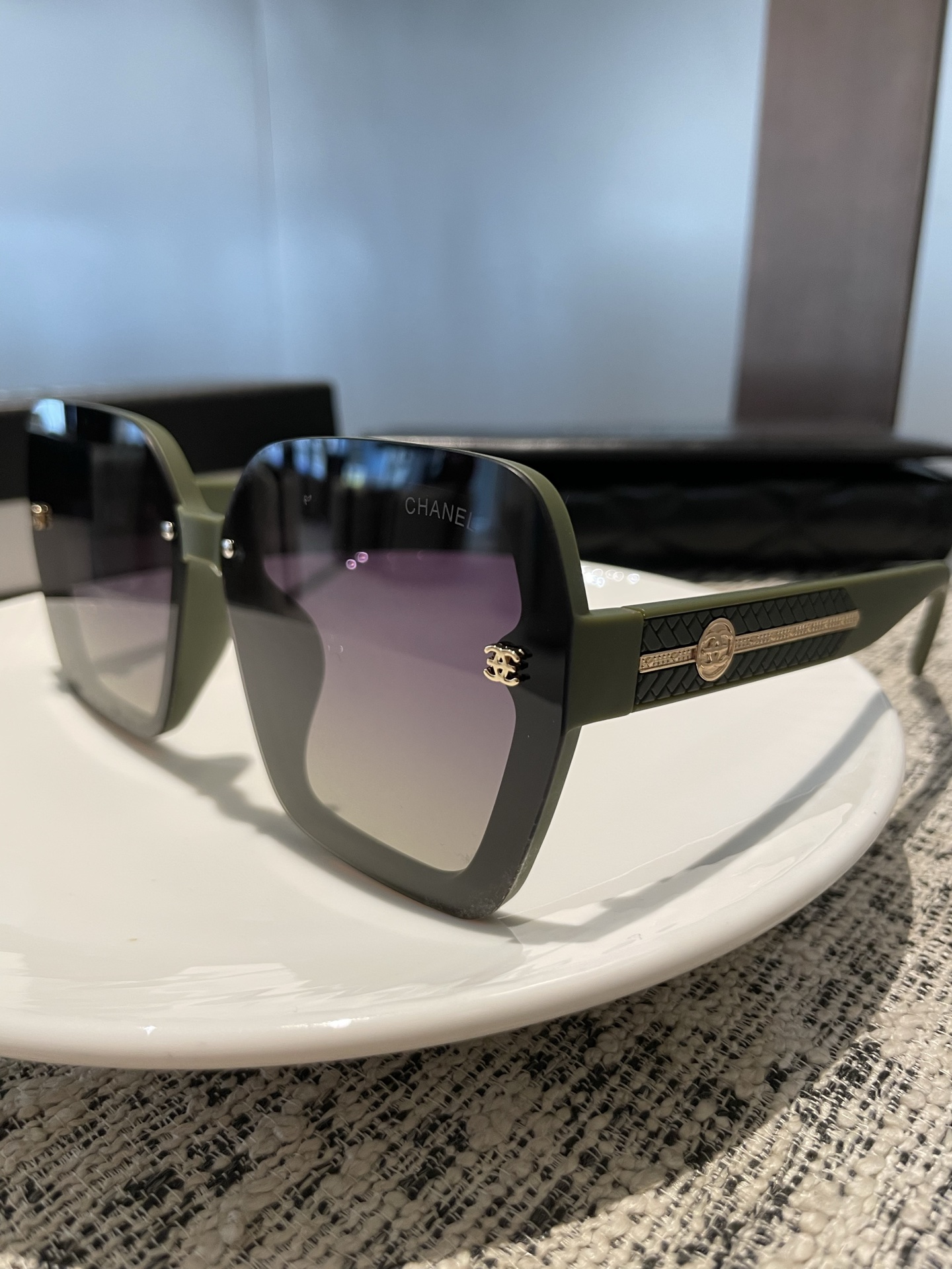 P小香风女士偏光墨镜🕶️ 🎉网红风 大牌范 镜腿双色拼接风格 直播推荐款（5198#）