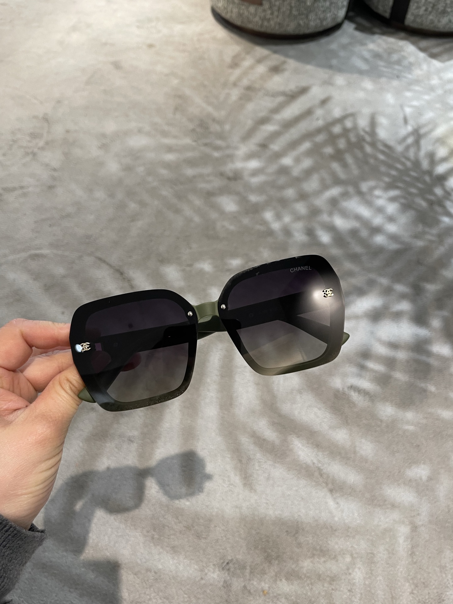 P小香风女士偏光墨镜🕶️ 🎉网红风 大牌范 镜腿双色拼接风格 直播推荐款（5198#）