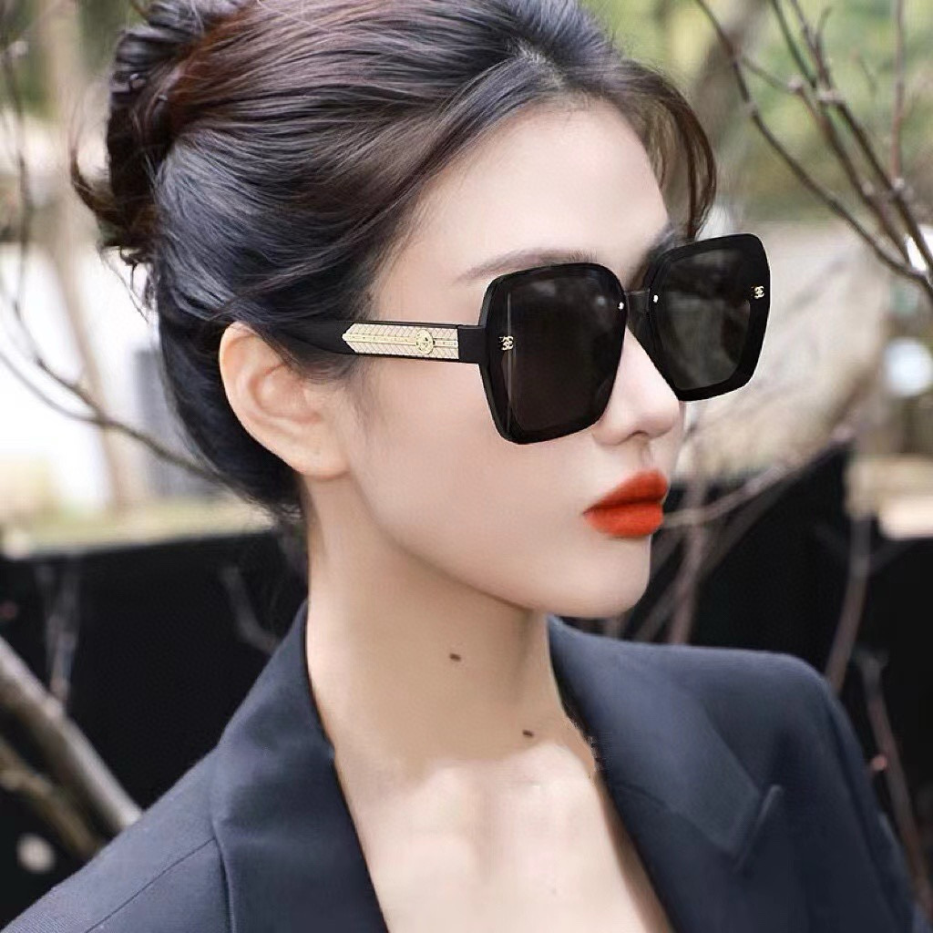 P小香风女士偏光墨镜🕶️ 🎉网红风 大牌范 镜腿双色拼接风格 直播推荐款（5198#）