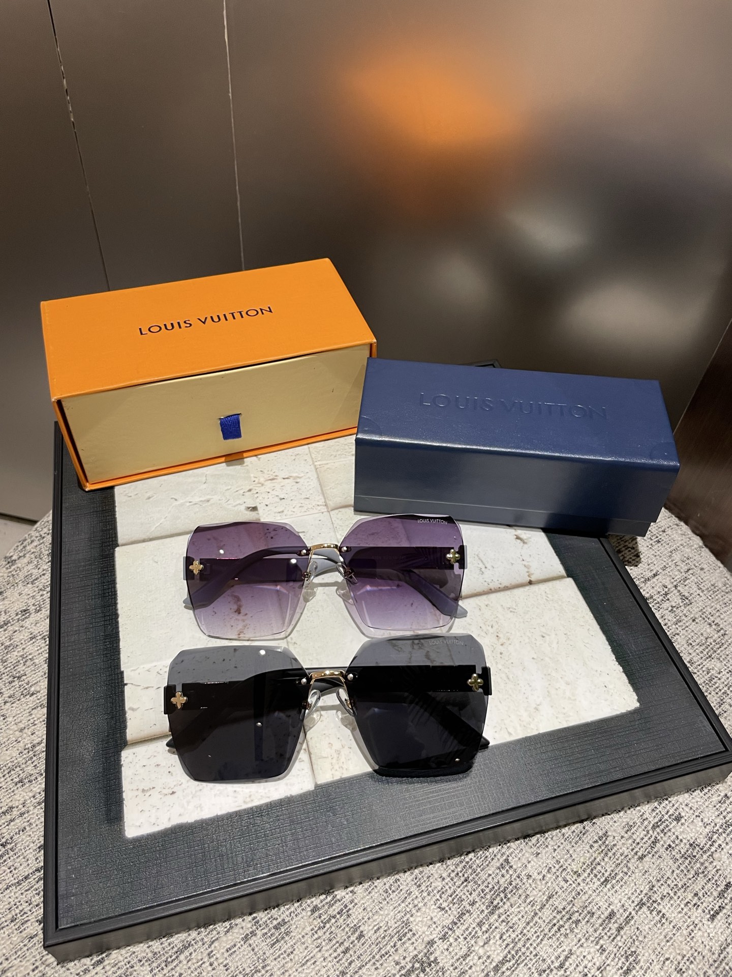 PLV女士偏光墨镜🕶️ 经典四叶草元素🎉复古风 直播款💗💗💗5189