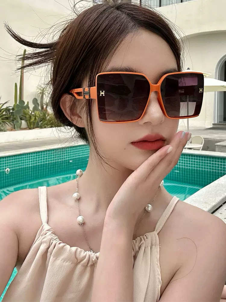 NO:360145,Hermes women's polarized sunglasses, fashionable face-cleaning, big brand style, fashion style, live recommended model (6103#) glasses, sunglasses, glasses, hermes19860909爱马仕女士偏光墨镜 时尚修脸 大牌范 时尚风 直播推荐款（6103#）眼镜墨镜太阳镜,眼镜,hermes,glasses