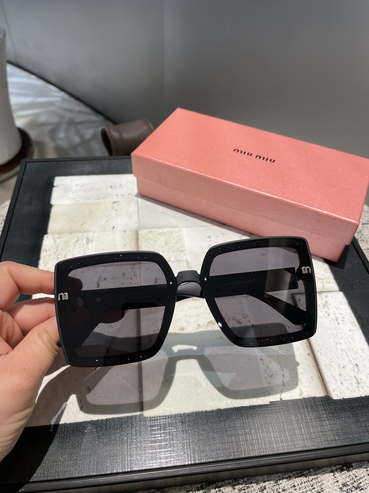 💰105💰2070miumiu家女士偏光墨镜🕶️ 🎉星空款 😈大牌范 😈网红 直播推荐款 💗💗💗6104