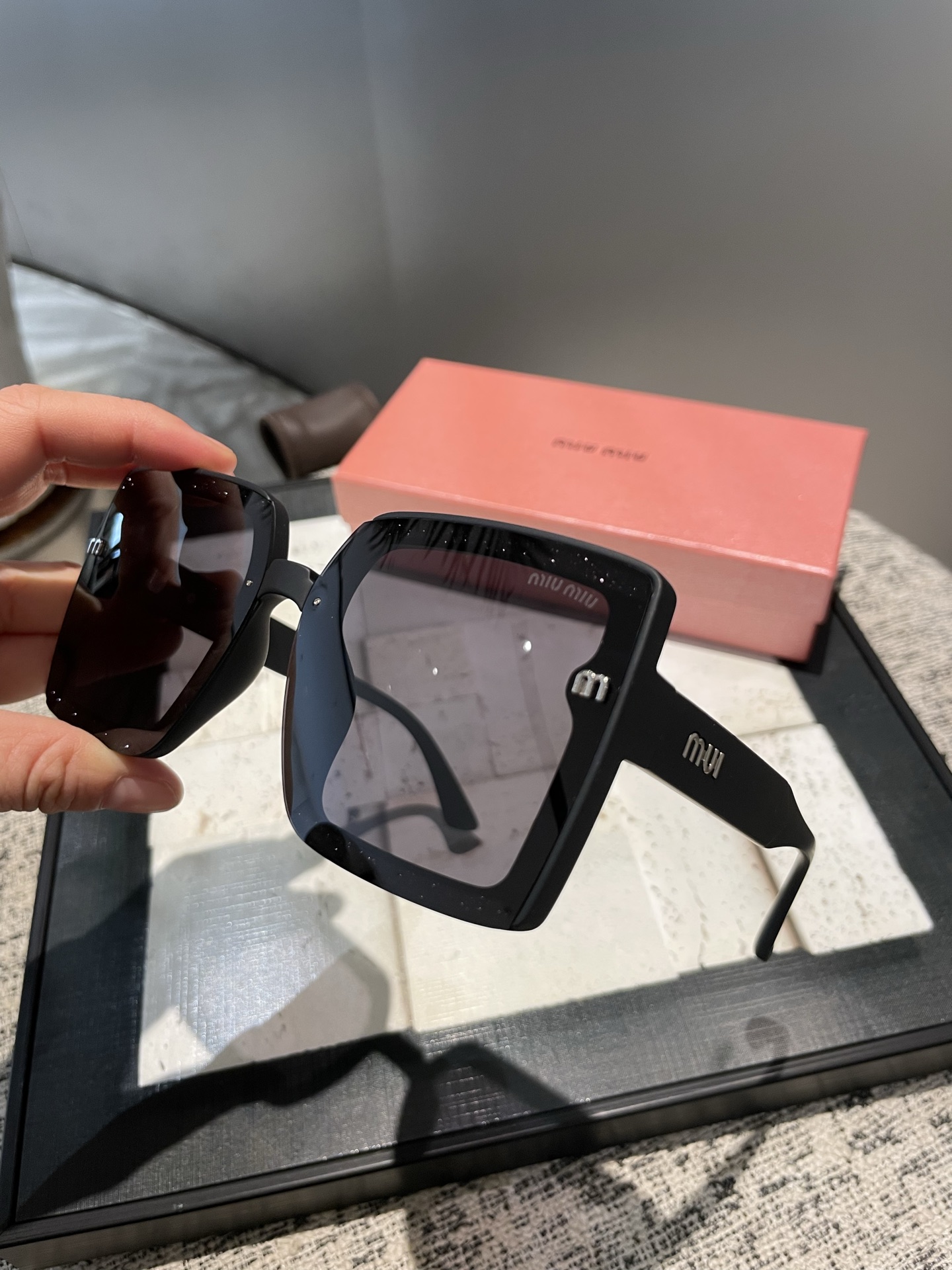 💰105💰2070miumiu家女士偏光墨镜🕶️ 🎉星空款 😈大牌范 😈网红 直播推荐款 💗💗💗6104