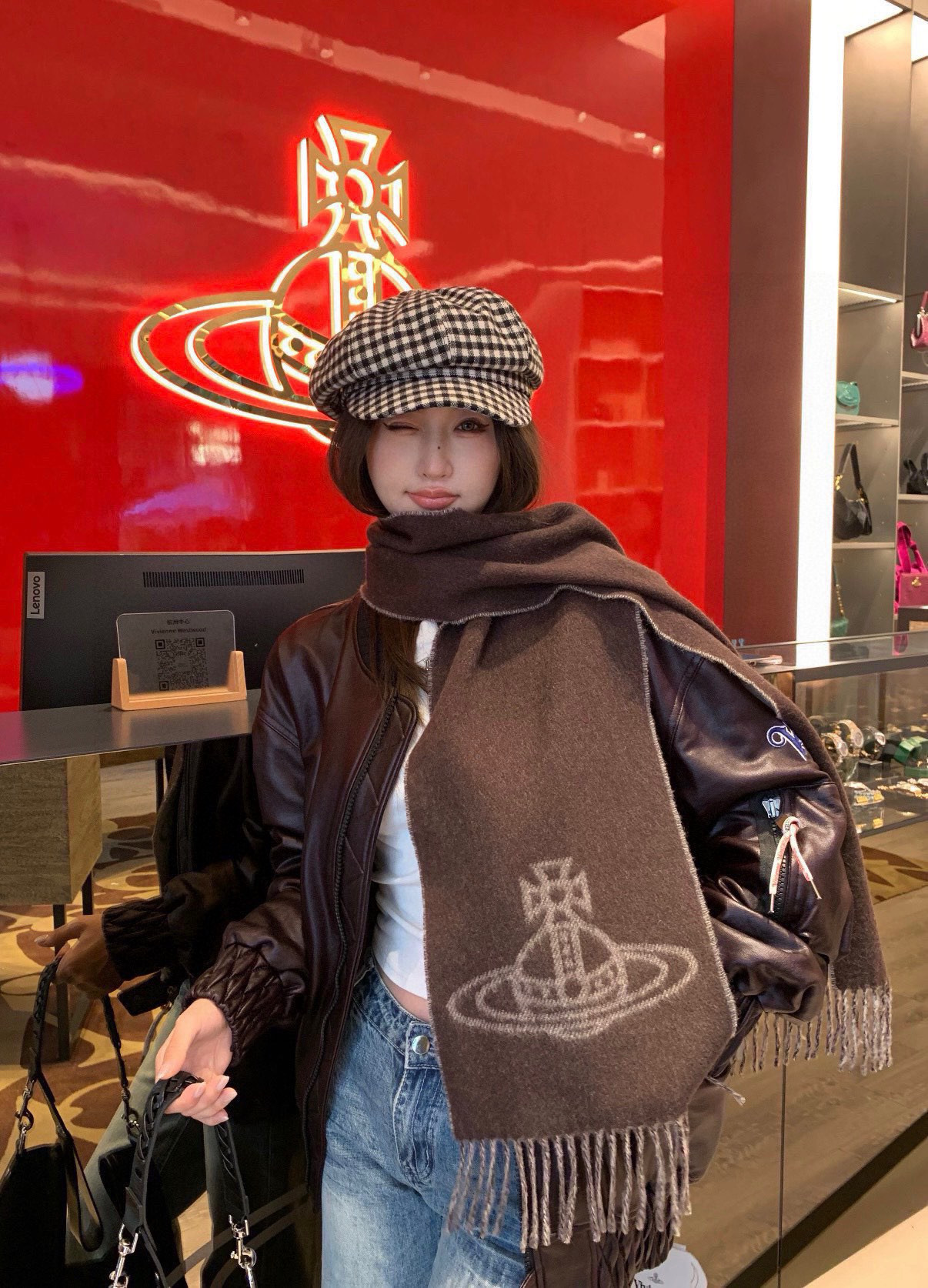 Vivienne Westwood “西太后Vivienne Westwood”最爱的土星