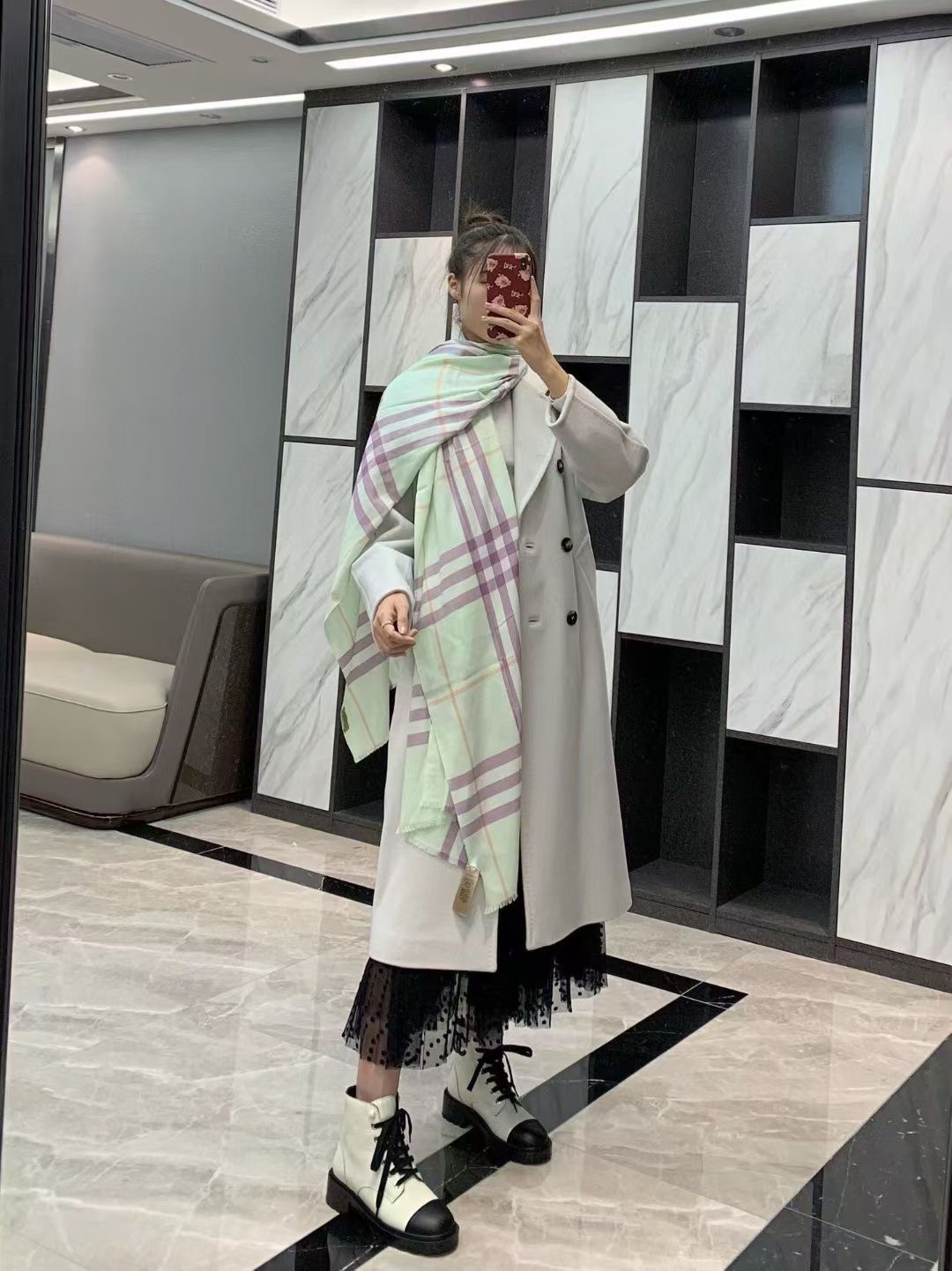 。【▪️同步官网，巴宝莉 时尚的情怀。日常时髦实用款】Burberry新款，真的无敌时髦百搭！！独有的格