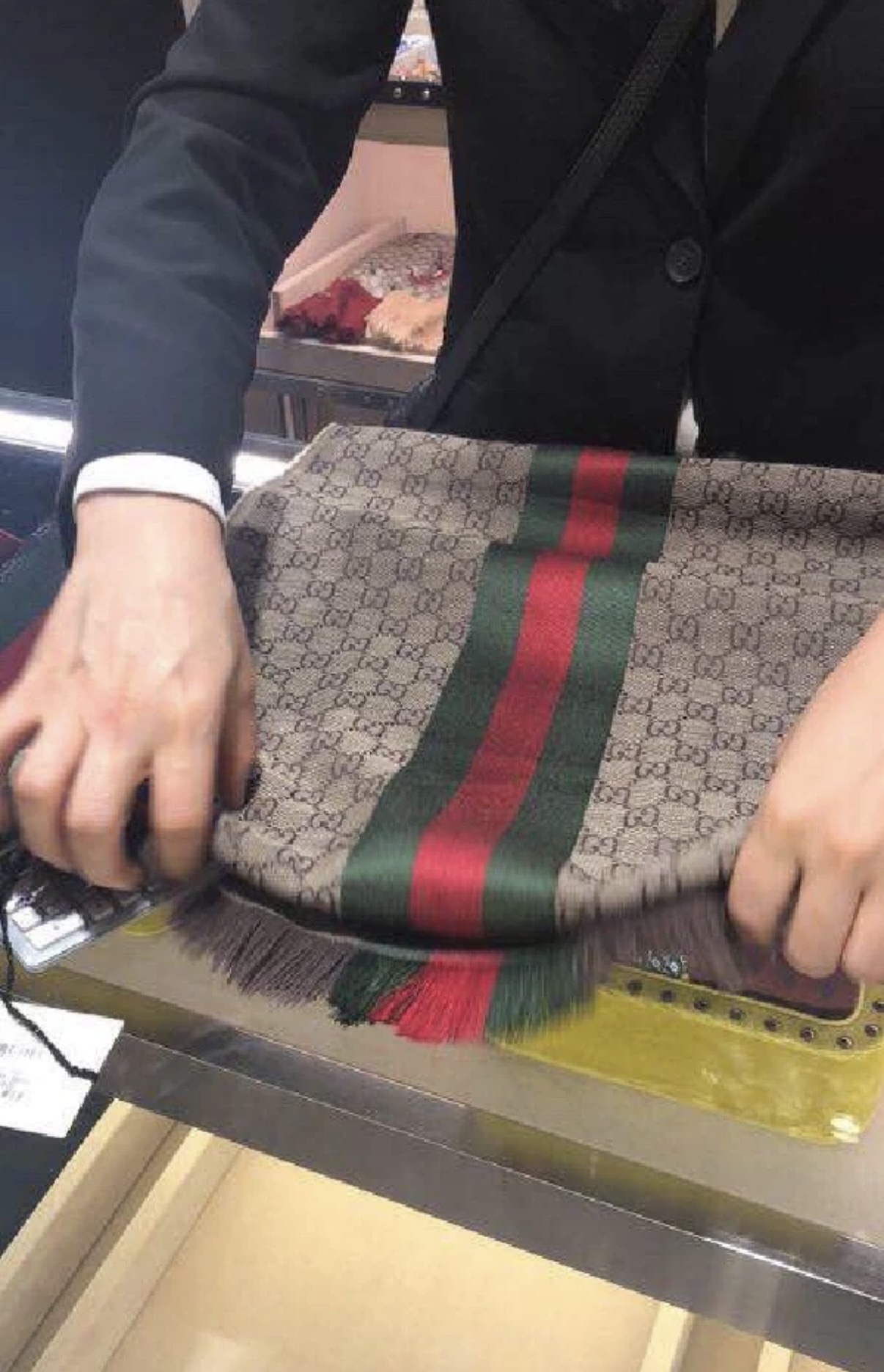 PG家重磅极品贸易公司渠道货‼️重磅家属福利👍少之又少的男款里，这个算流弊的。在G专柜N次见到‼️我们的