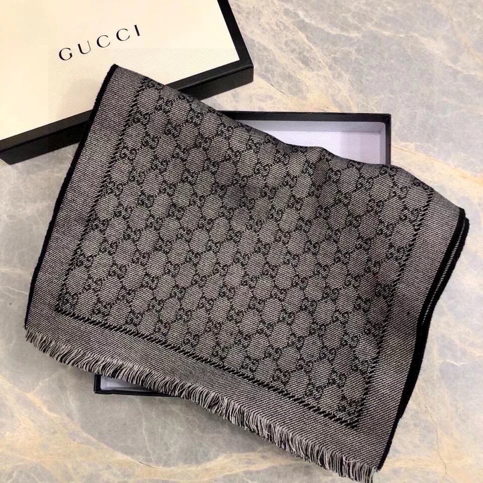 P真正的好货！Gucci双面 原单货，真心推荐的品质 细节控的最爱～从标到边到须…都堪称一绝～～尺寸：3