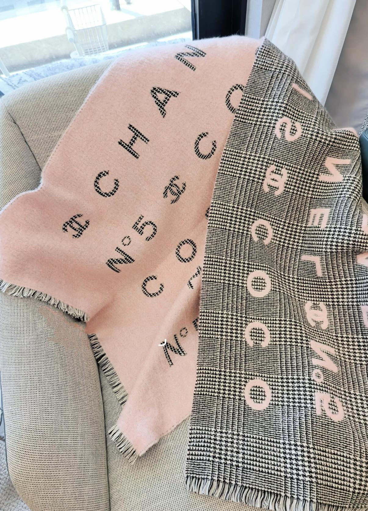 P香奶奶25年新款，25cocoChanel系列，被誉为24年香奶奶最好看的一款，最值得入手的一条，一面