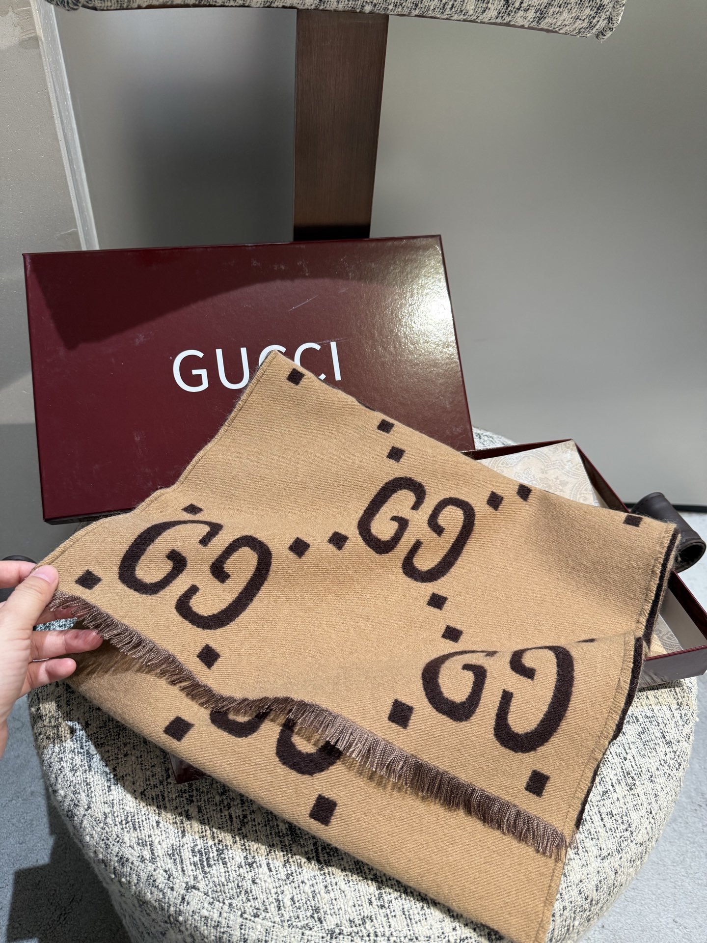 P原质量,产品升级👍👍火爆断货王系列💖😘全网最火的围巾!!火到全球Gucci专柜断货!!我们的终于来了!