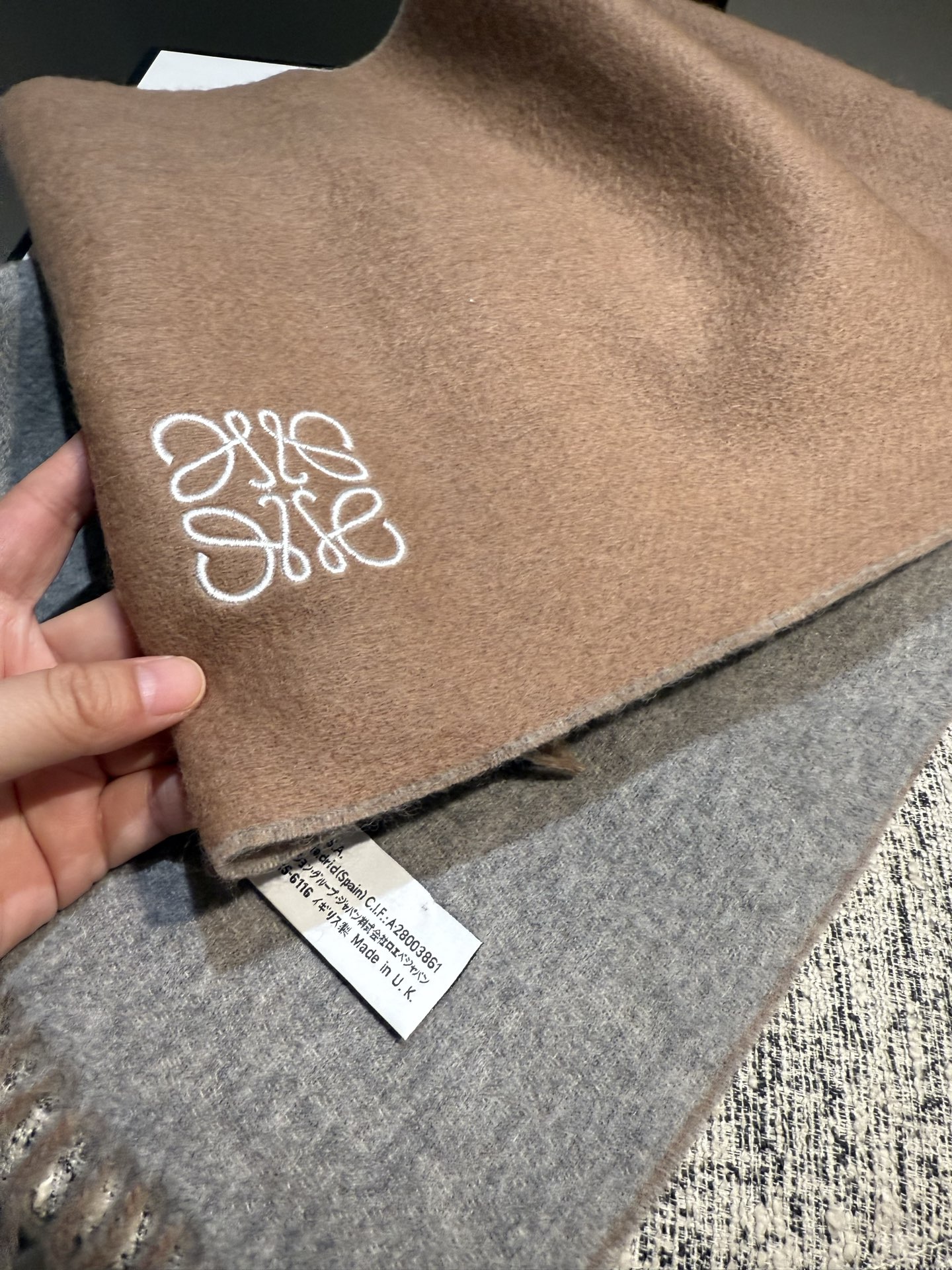 P罗意威🏖️【男女围巾】怒赞自留，难得的高端男款！家属福利！巴宝莉非常正的男士围巾~面料大爱，非常柔软细