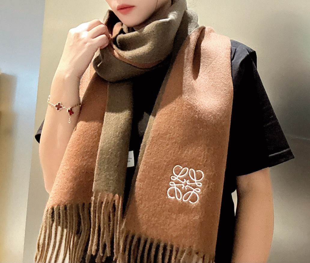 P罗意威🏖️【男女围巾】怒赞自留，难得的高端男款！家属福利！巴宝莉非常正的男士围巾~面料大爱，非常柔软细