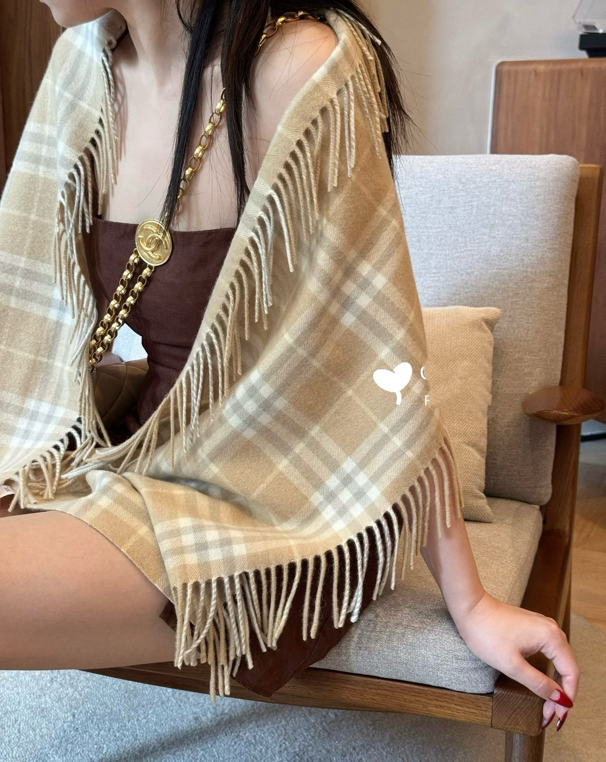 P【B家蜈蚣巾】金靖同款新品到货！顶级羊绒毛，最新款男女通用情侣款👫重磅推荐💥 经典的格子，永不过时🔥非