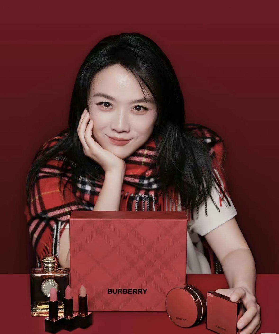 P【B家蜈蚣巾】金靖同款新品到货！顶级羊绒毛，最新款男女通用情侣款👫重磅推荐💥 经典的格子，永不过时🔥非