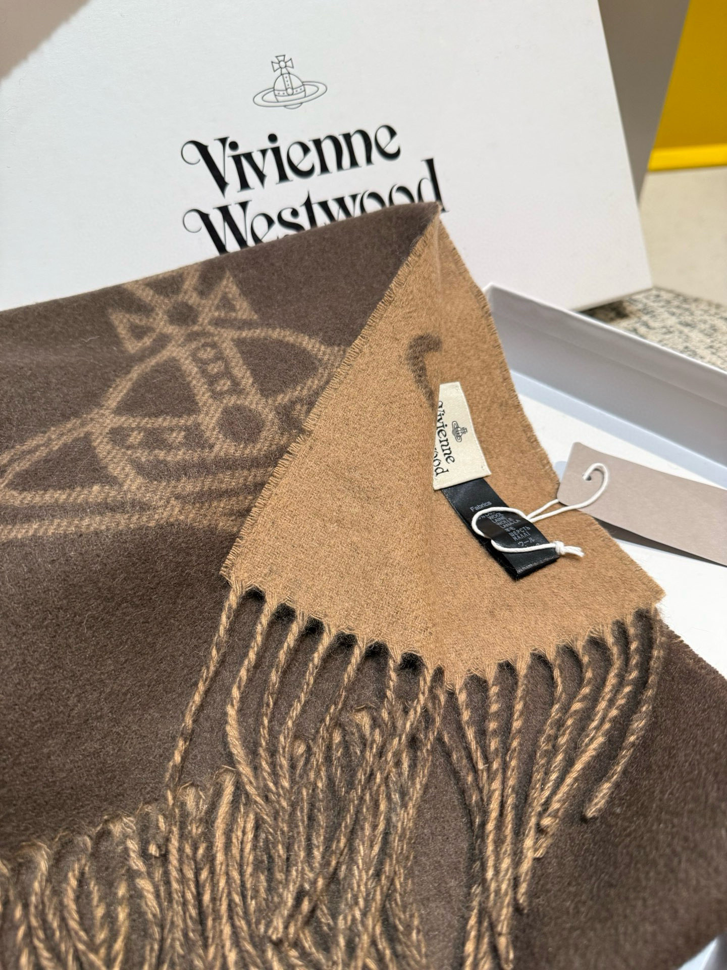 Vivienne Westwood “西太后Vivienne Westwood”最爱的土星