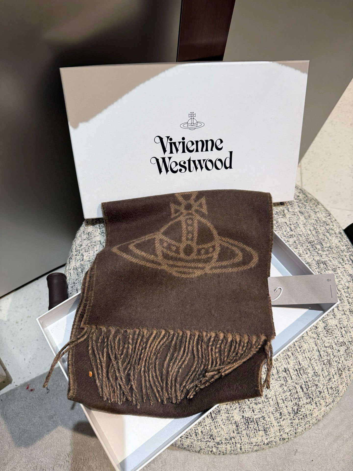Vivienne Westwood “西太后Vivienne Westwood”最爱的土星