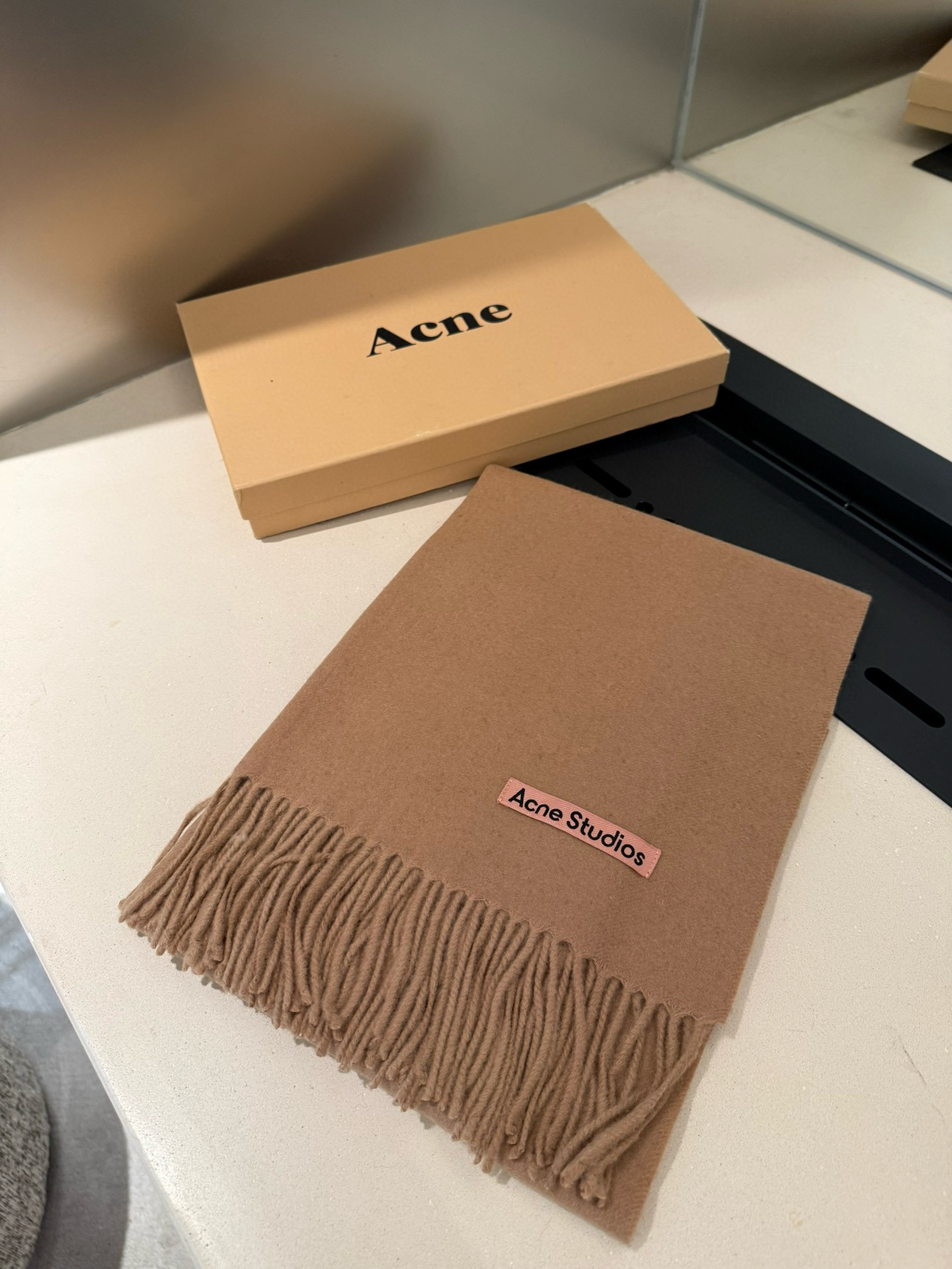 P❗️我只能说不是所有的纯色围巾都叫Acne‼️瑞典Acne Studios Apolo幼羊羔毛重磅纯色