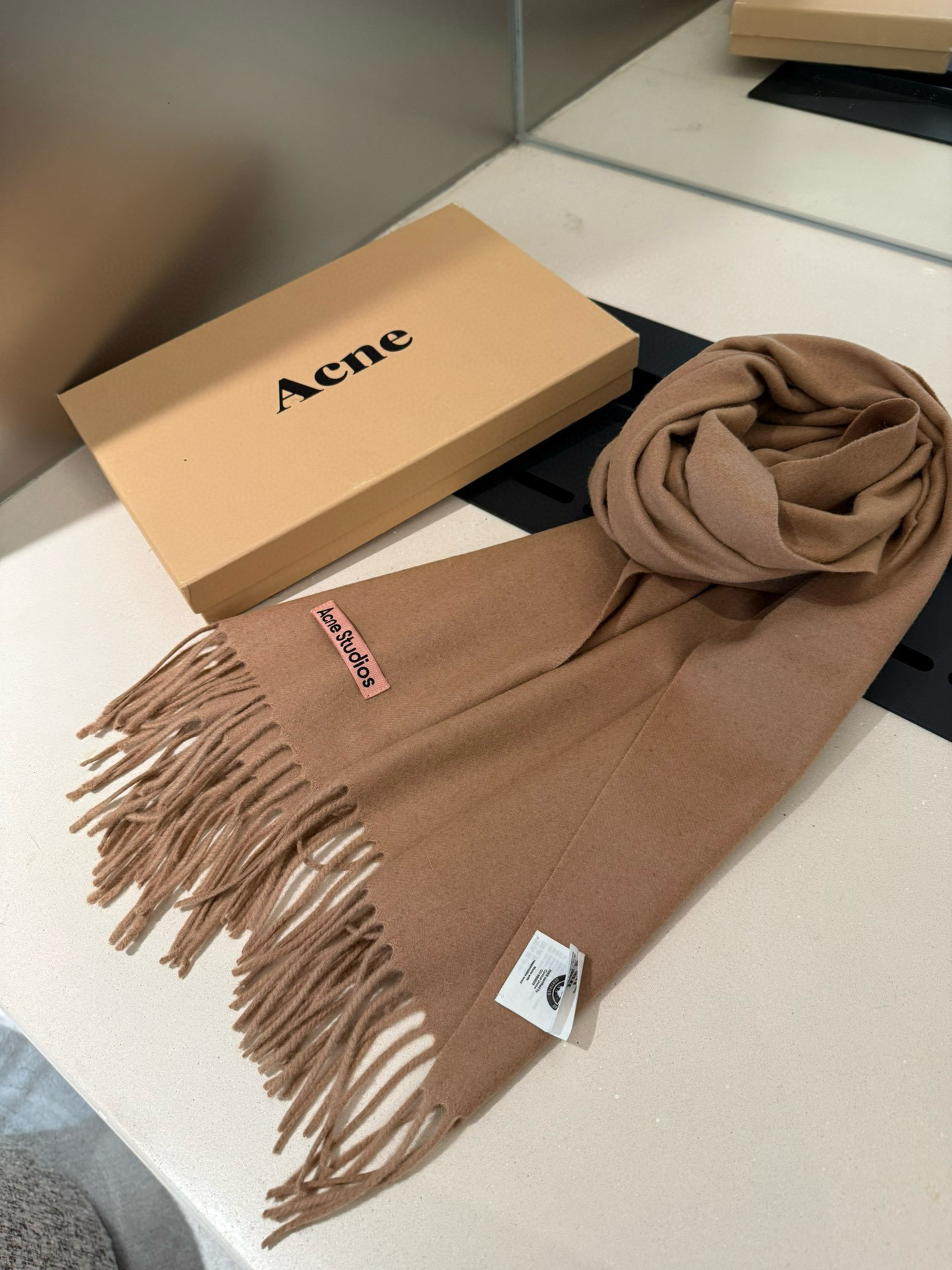 P❗️我只能说不是所有的纯色围巾都叫Acne‼️瑞典Acne Studios Apolo幼羊羔毛重磅纯色