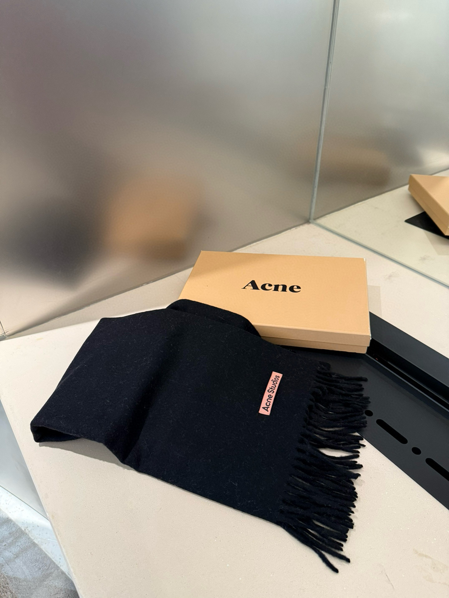 P❗️我只能说不是所有的纯色围巾都叫Acne‼️瑞典Acne Studios Apolo幼羊羔毛重磅纯色