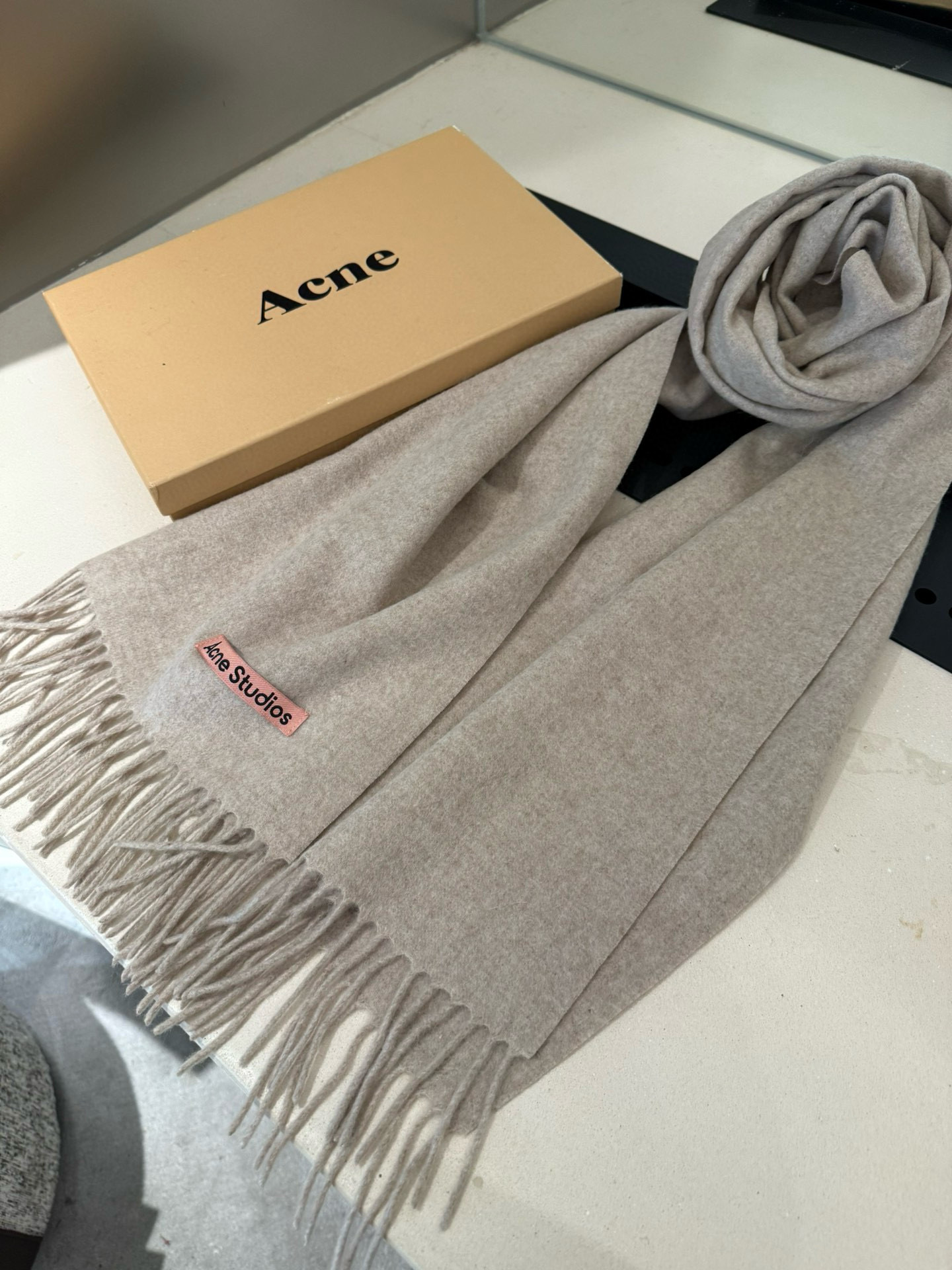 P❗️我只能说不是所有的纯色围巾都叫Acne‼️瑞典Acne Studios Apolo幼羊羔毛重磅纯色