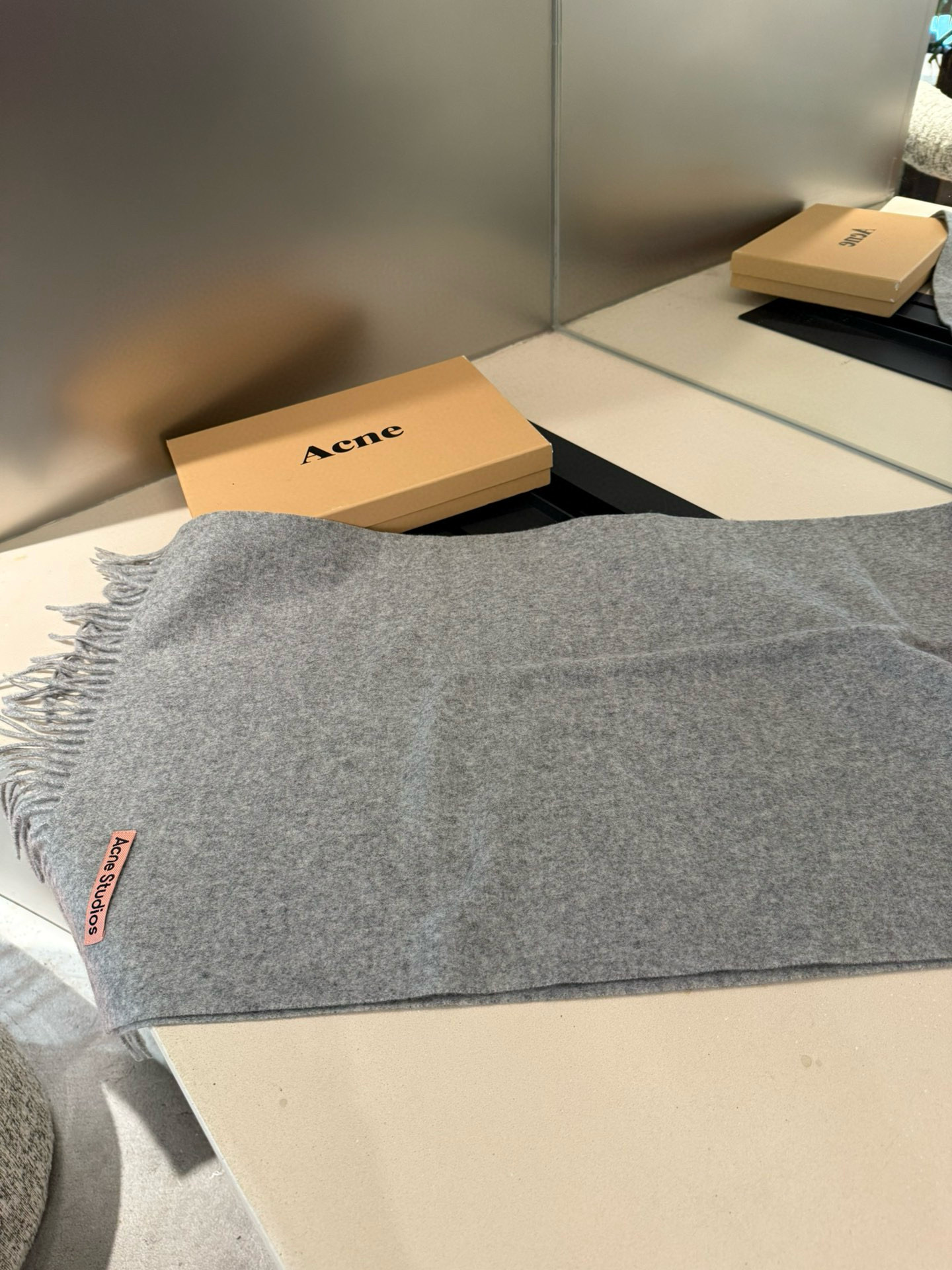 P❗️我只能说不是所有的纯色围巾都叫Acne‼️瑞典Acne Studios Apolo幼羊羔毛重磅纯色