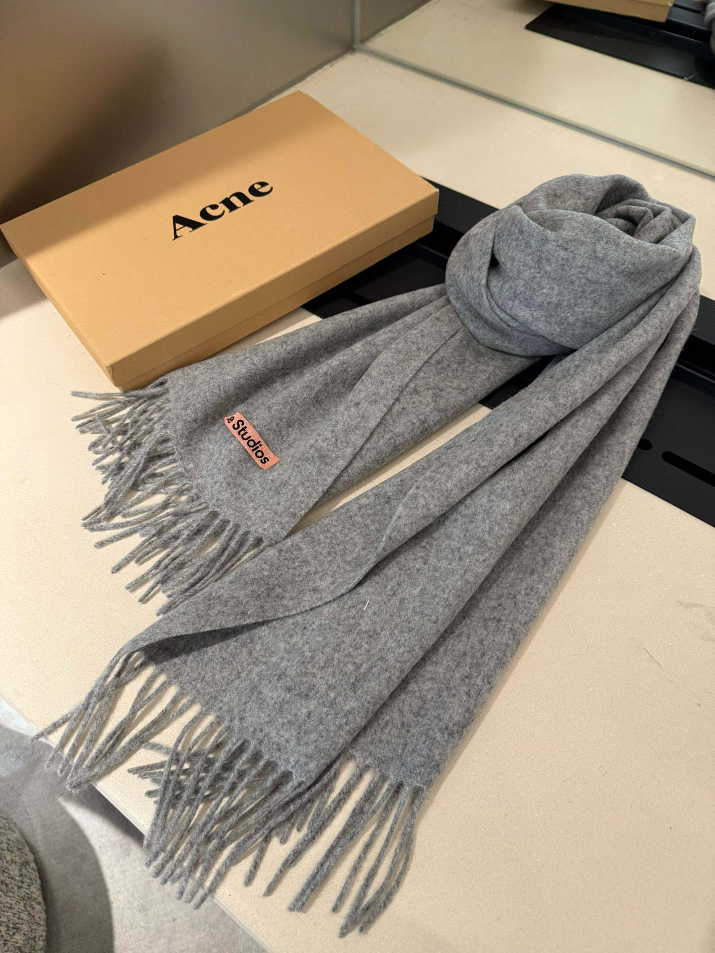 P❗️我只能说不是所有的纯色围巾都叫Acne‼️瑞典Acne Studios Apolo幼羊羔毛重磅纯色