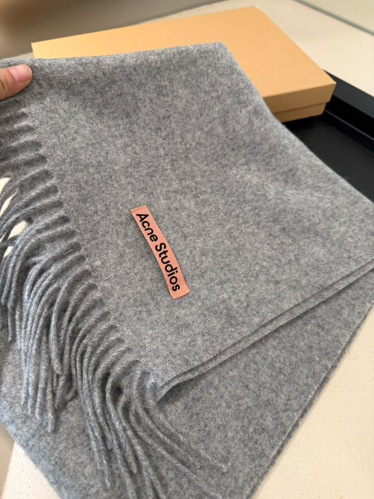 P❗️我只能说不是所有的纯色围巾都叫Acne‼️瑞典Acne Studios Apolo幼羊羔毛重磅纯色