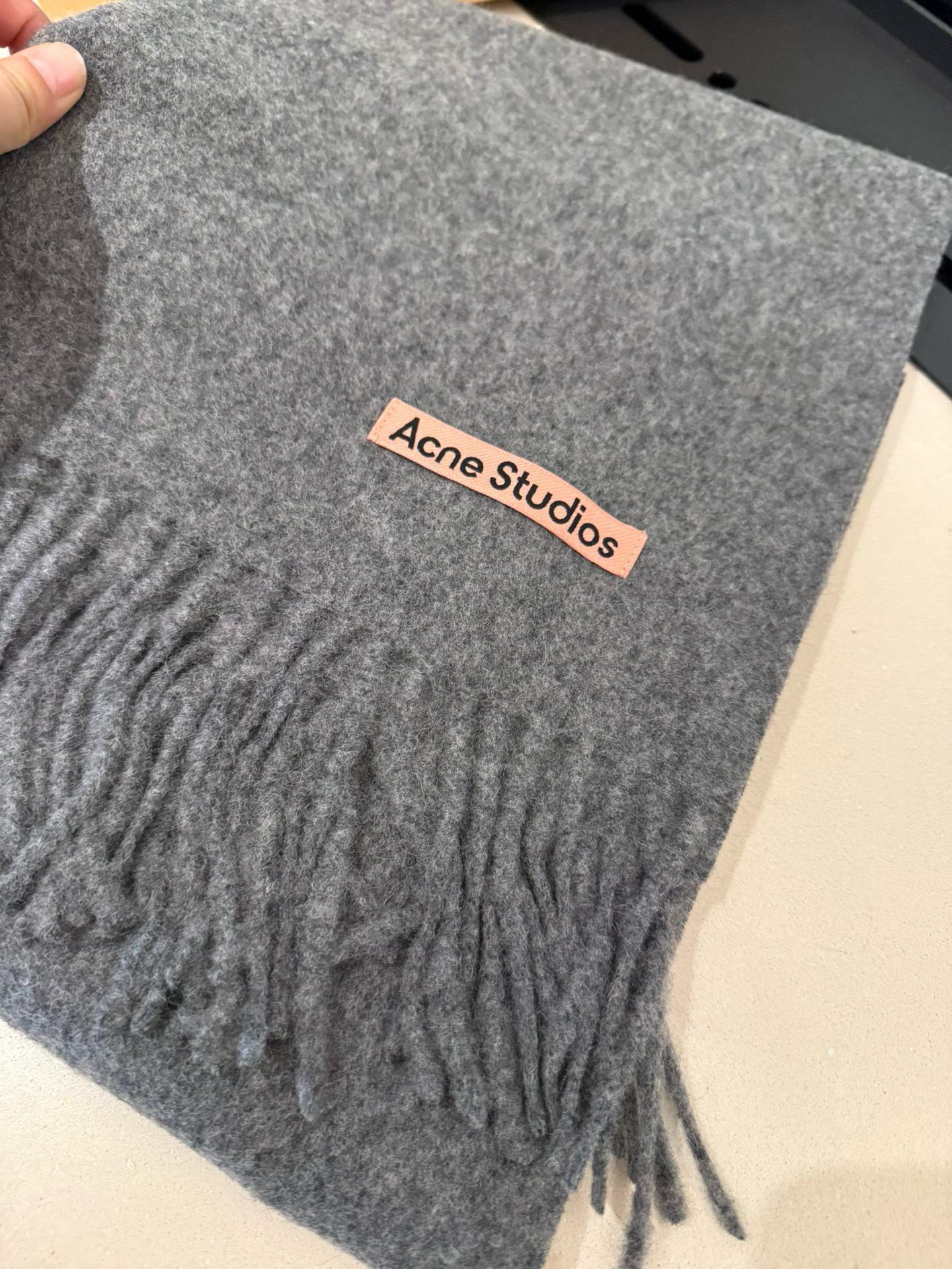 P❗️我只能说不是所有的纯色围巾都叫Acne‼️瑞典Acne Studios Apolo幼羊羔毛重磅纯色