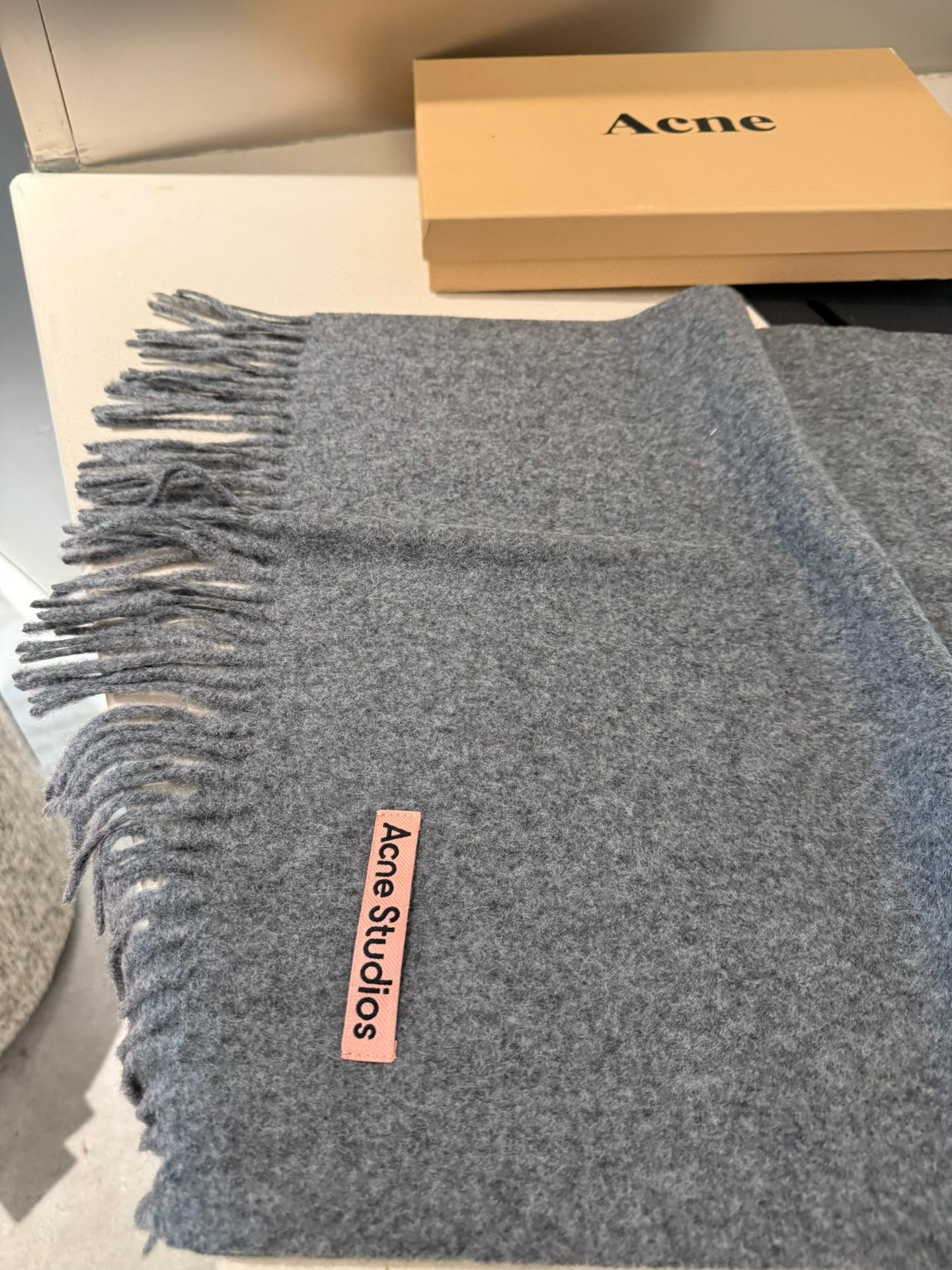 P❗️我只能说不是所有的纯色围巾都叫Acne‼️瑞典Acne Studios Apolo幼羊羔毛重磅纯色