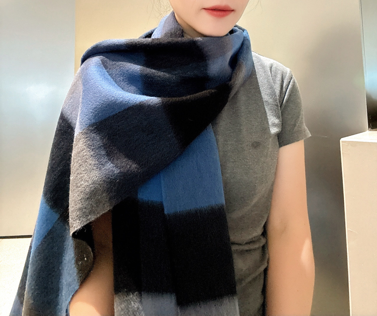 P巴宝莉【男女围巾】怒赞自留，难得的高端男款！家属福利！巴宝莉非常正的男士围巾~面料大爱，非常柔软细腻舒